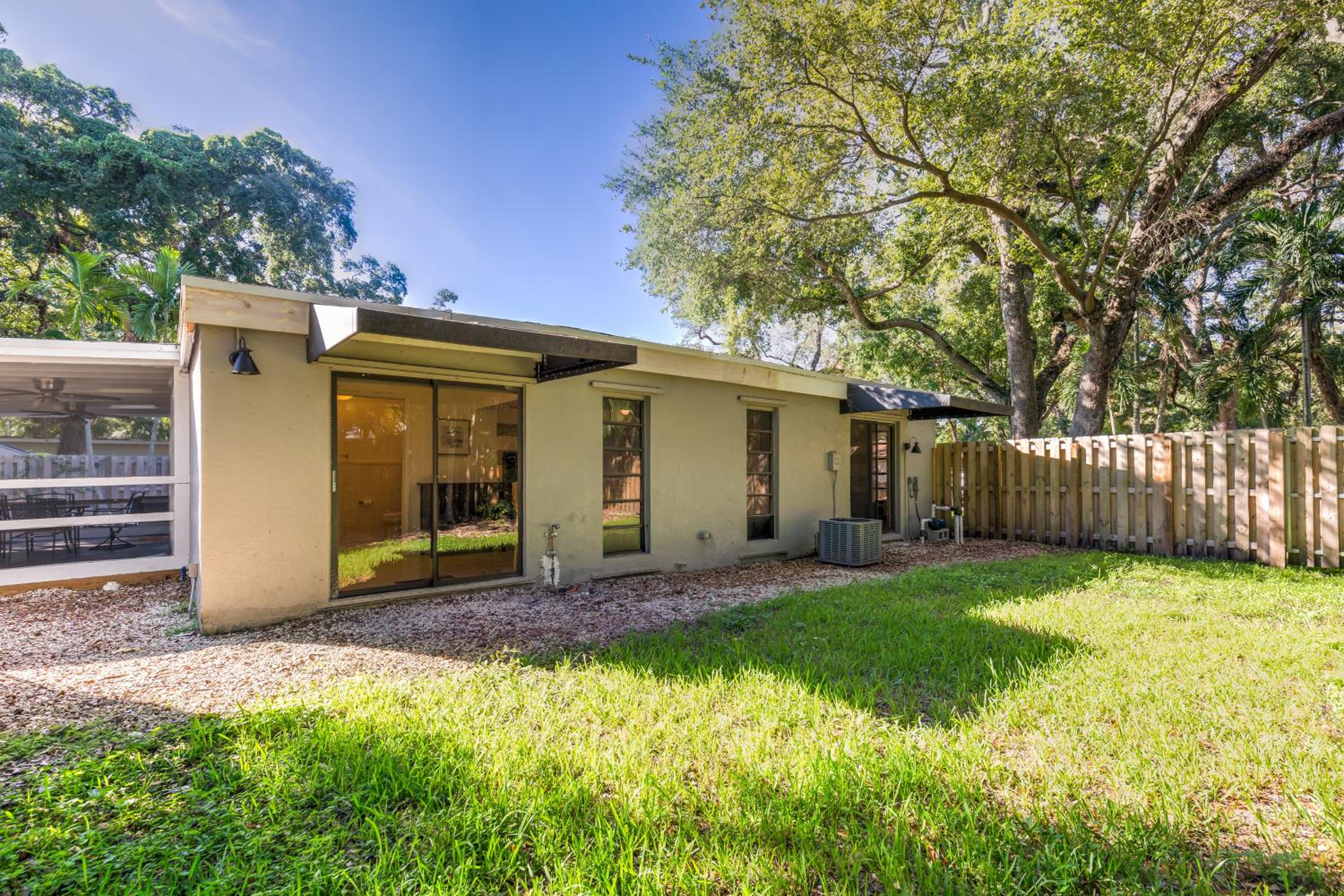 Three-Bedroom House - Photo 17
