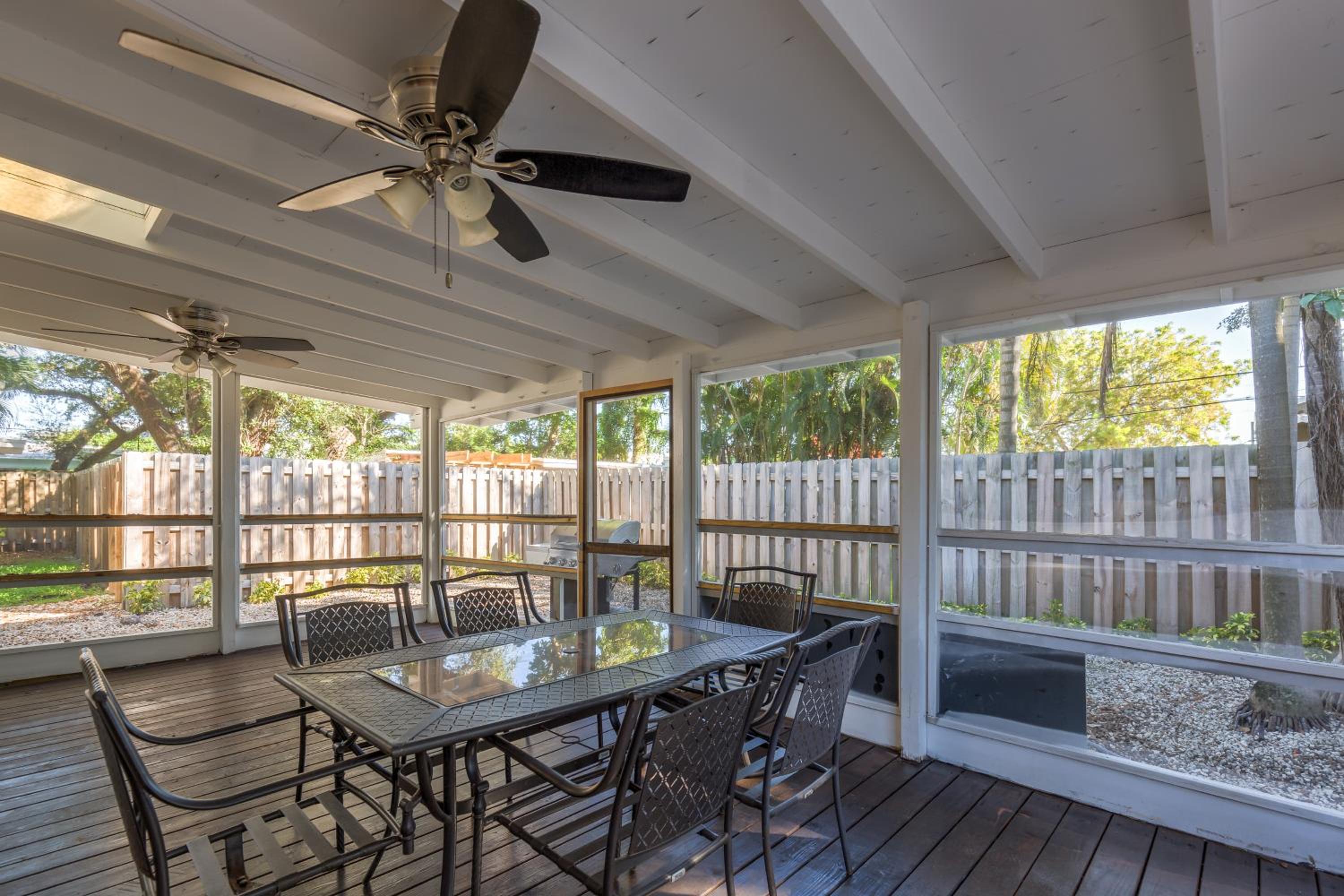 Three-Bedroom House - Photo 18