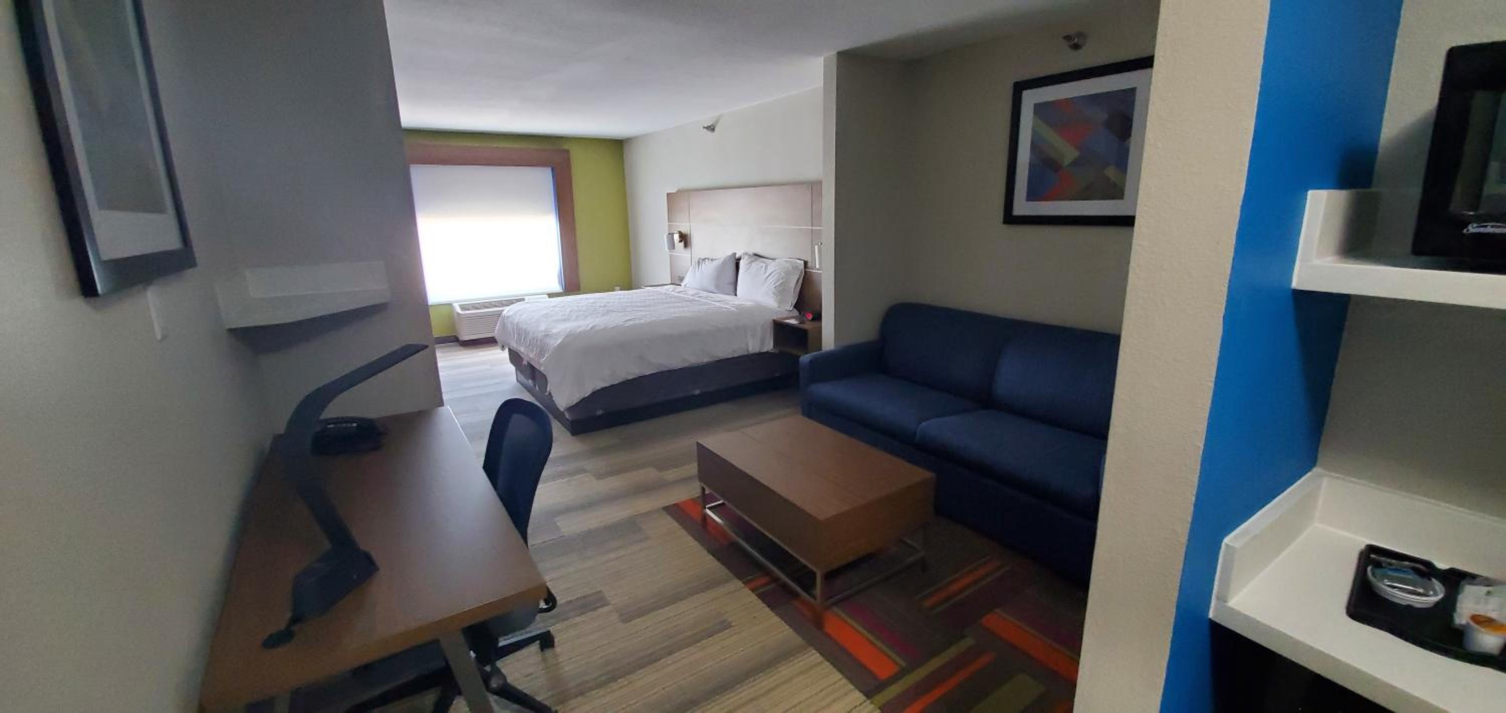 King Suite with Sofa Bed photo 1