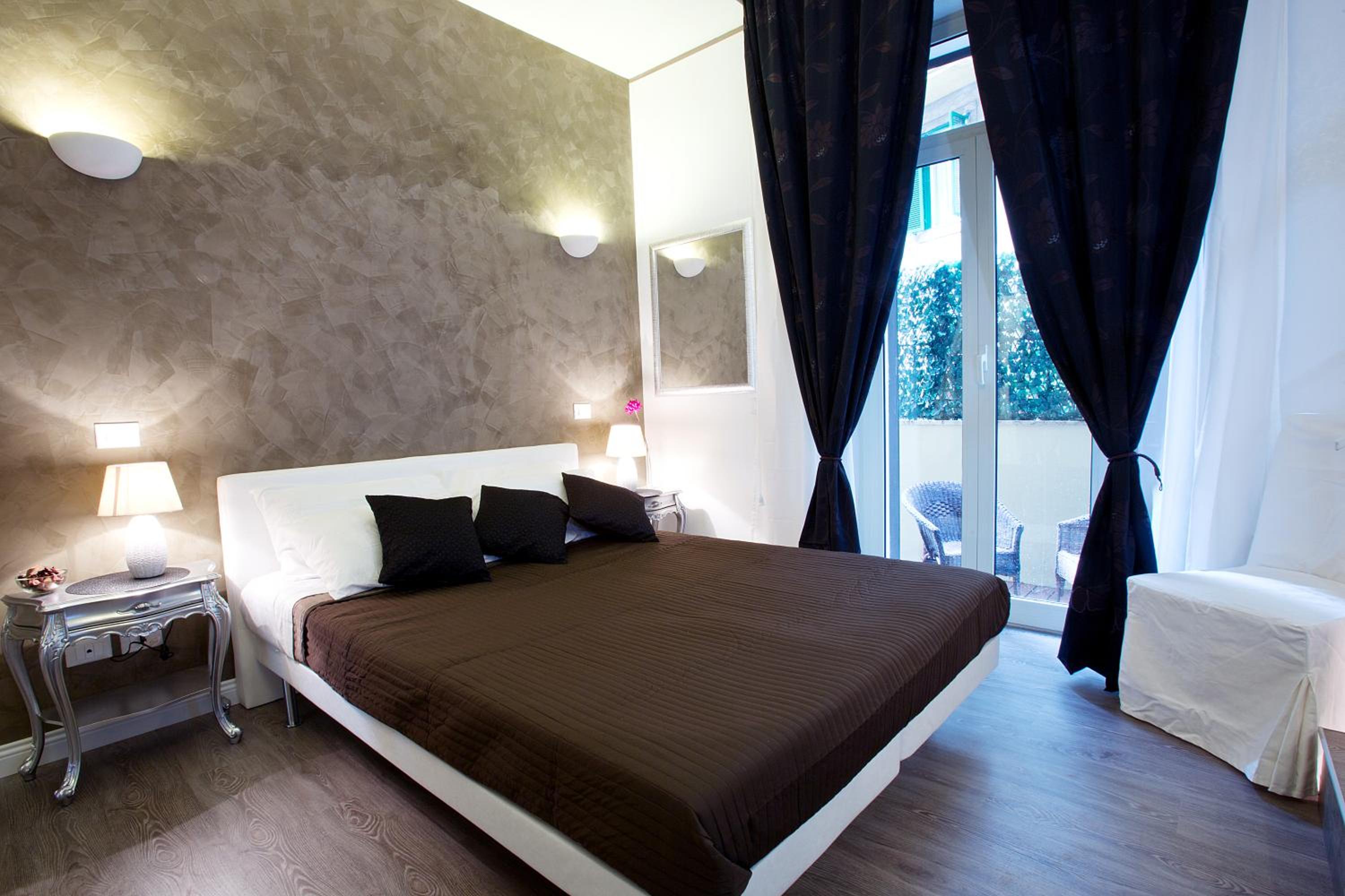 Junior Suite (2 Adults) photo 3