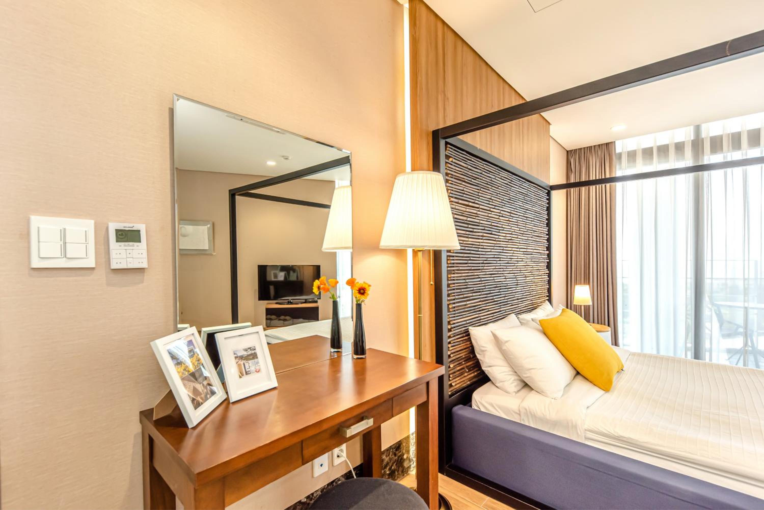 Deluxe Double Room with Balcony photo 2