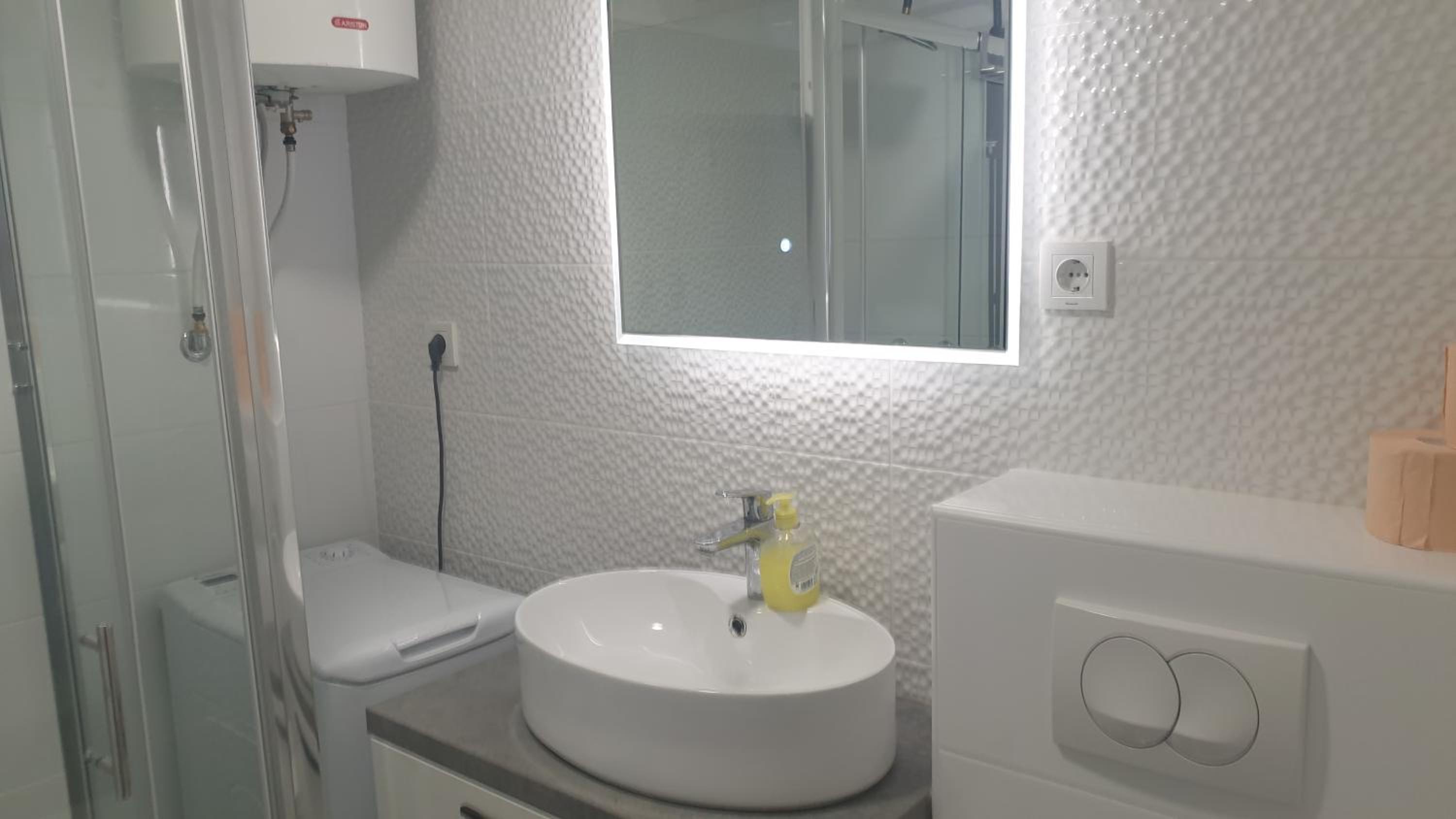 One-Bedroom Apartment - Photo 10