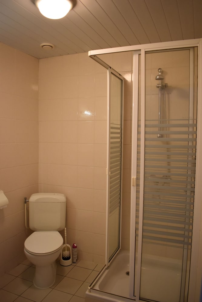 Standard Twin Room photo 2
