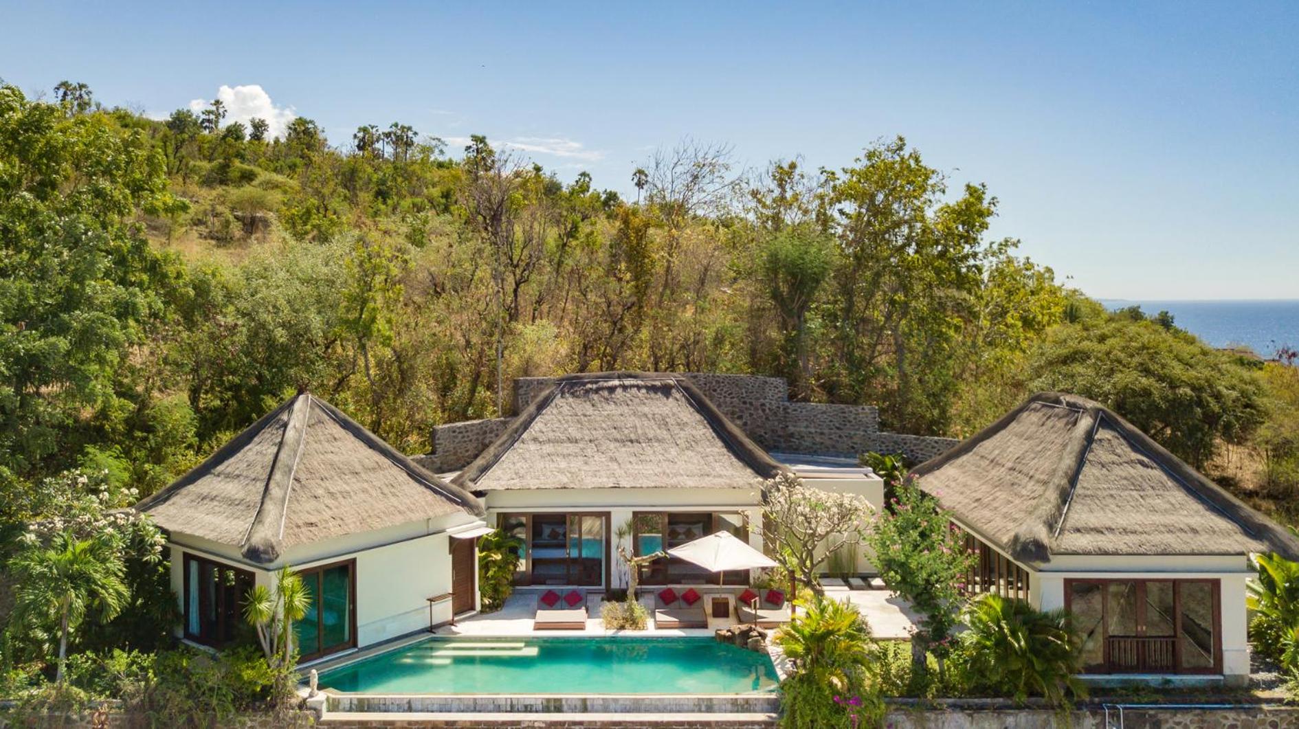 Three-Bedroom Villa with Private Pool - Photo 9