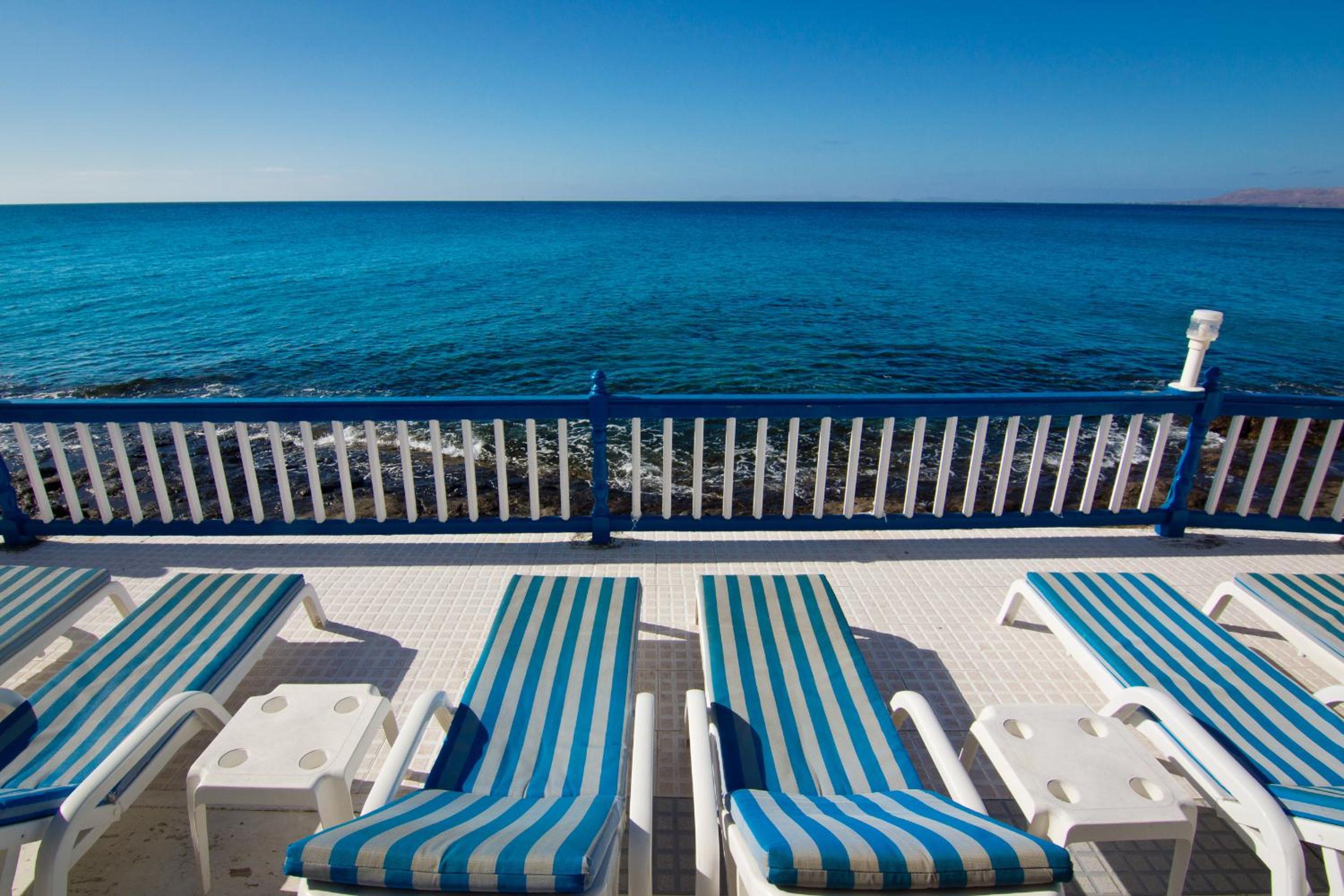 Two-Bedroom Apartment with Sea View (4 Adults) photo 3