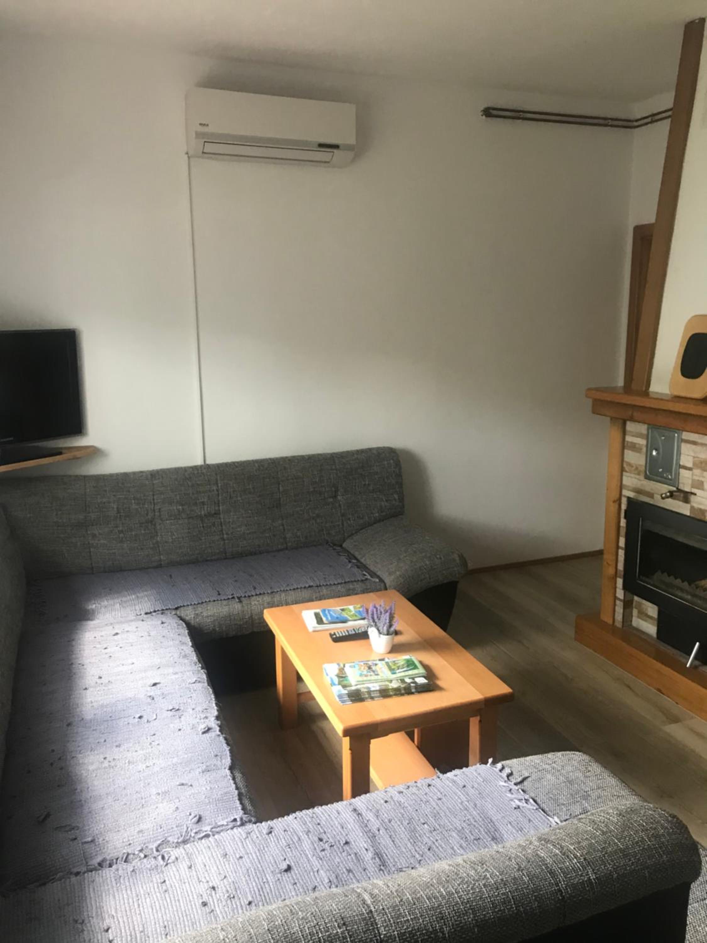 Three-Bedroom Apartment - Photo 11