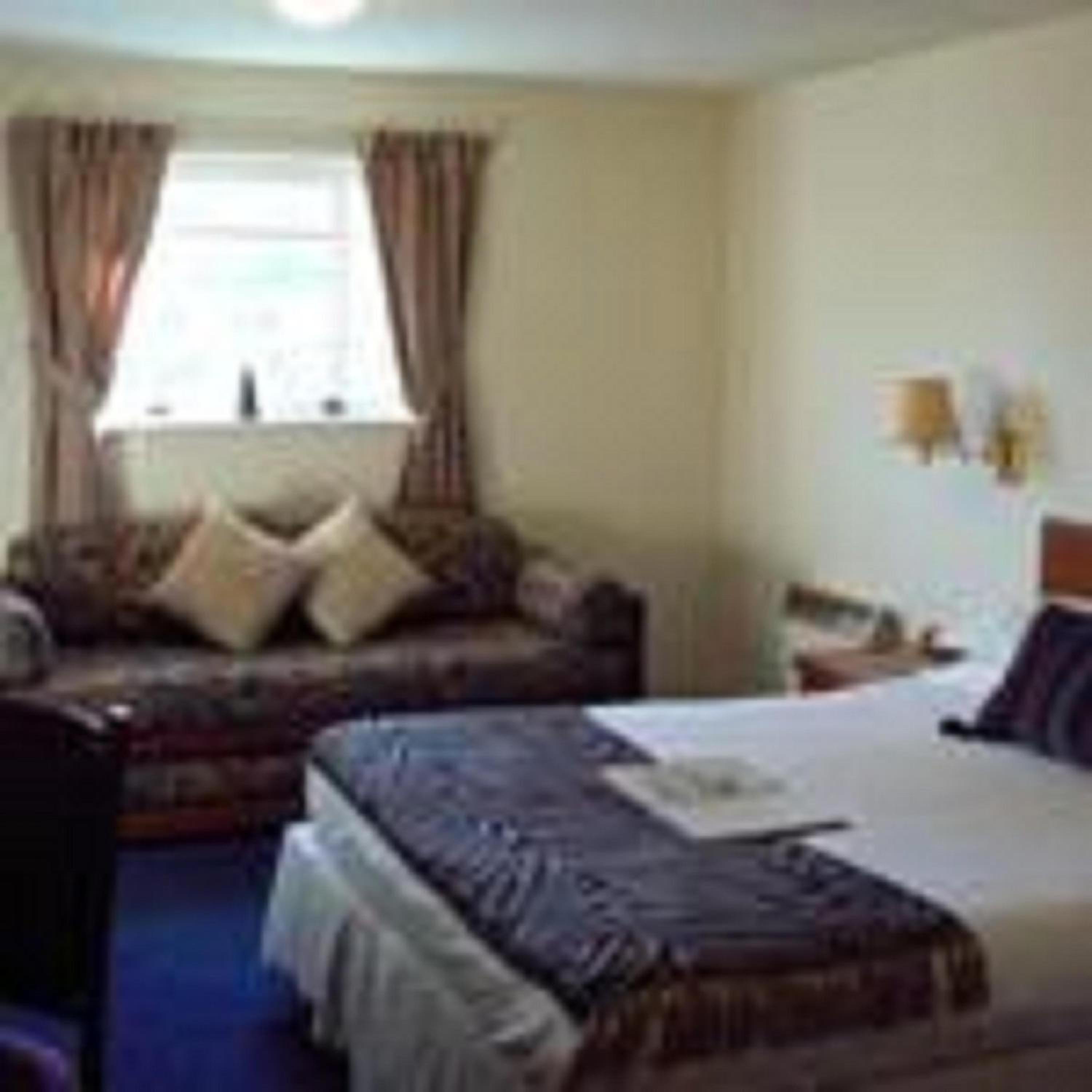 Double Room - Photo 7