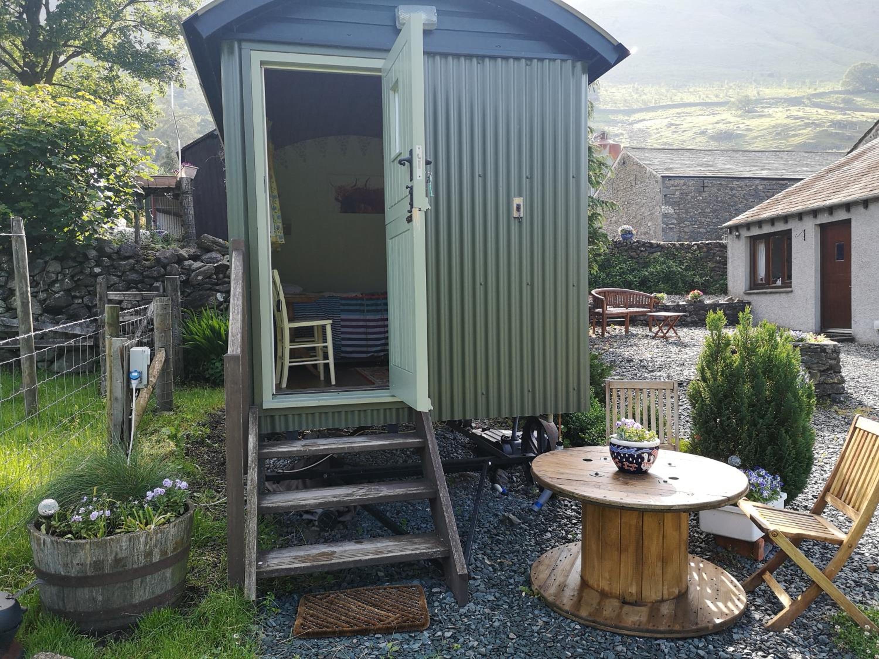 Double Room with Mountain View - Photo 8