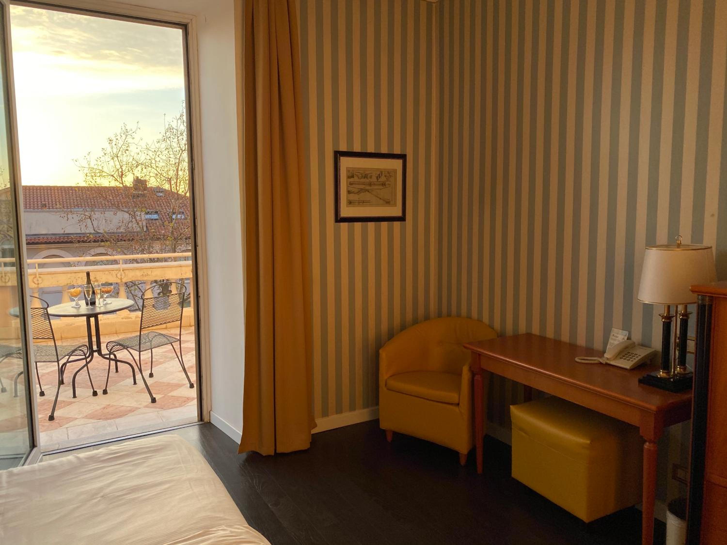 Superior Double Room with Balcony