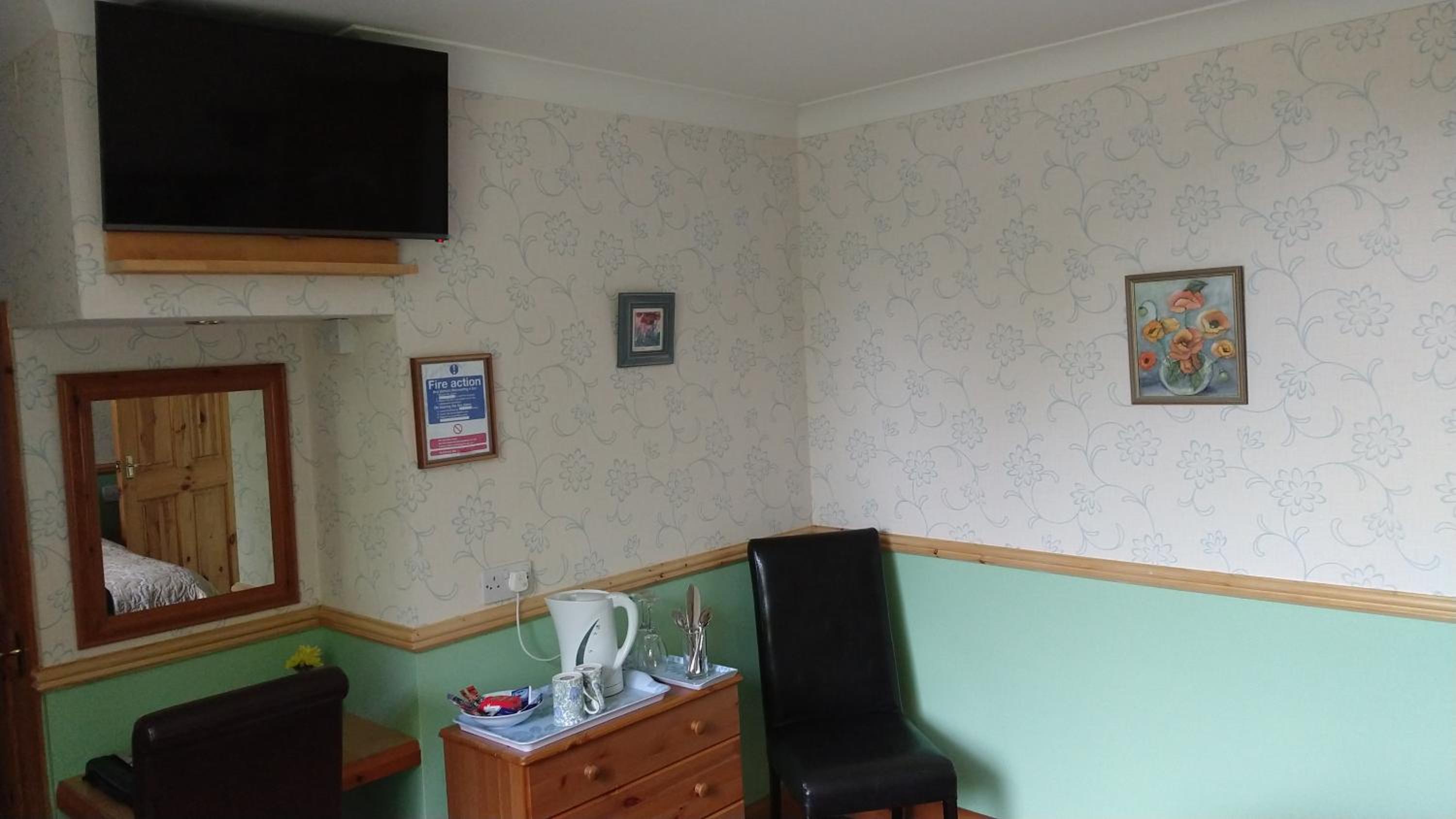 Double Room with Garden View - Photo 2