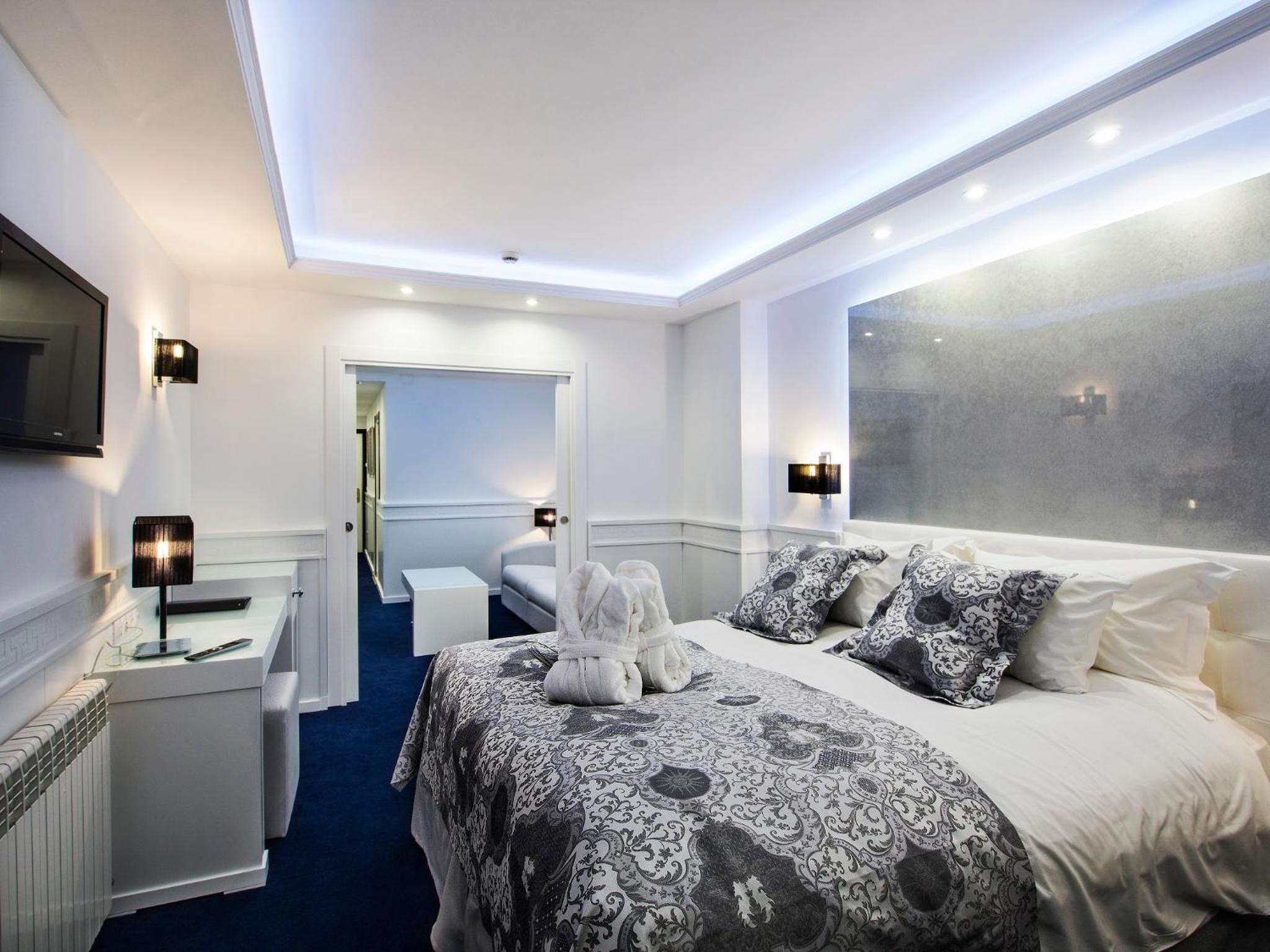 Suite with Mountain View photo 1