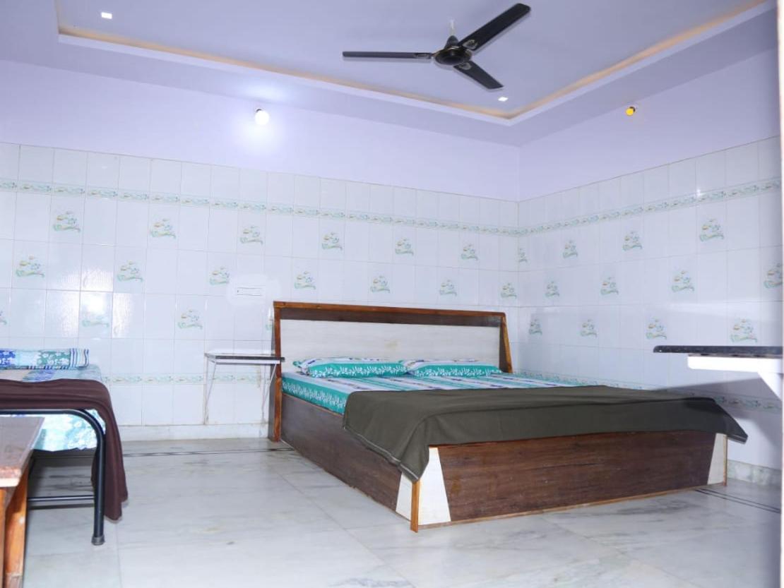 Budget Double Room - Photo 1