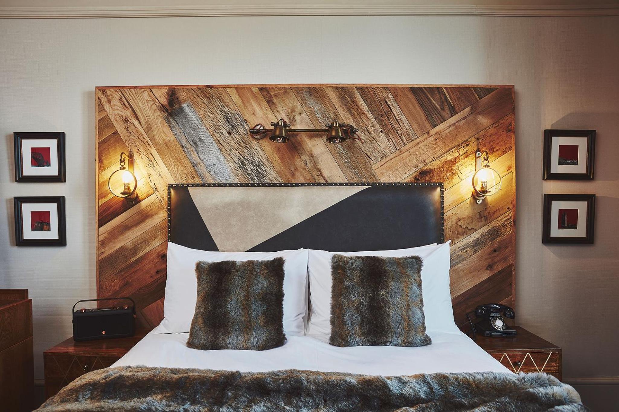 Cozy King Room with Sea View - Photo 1