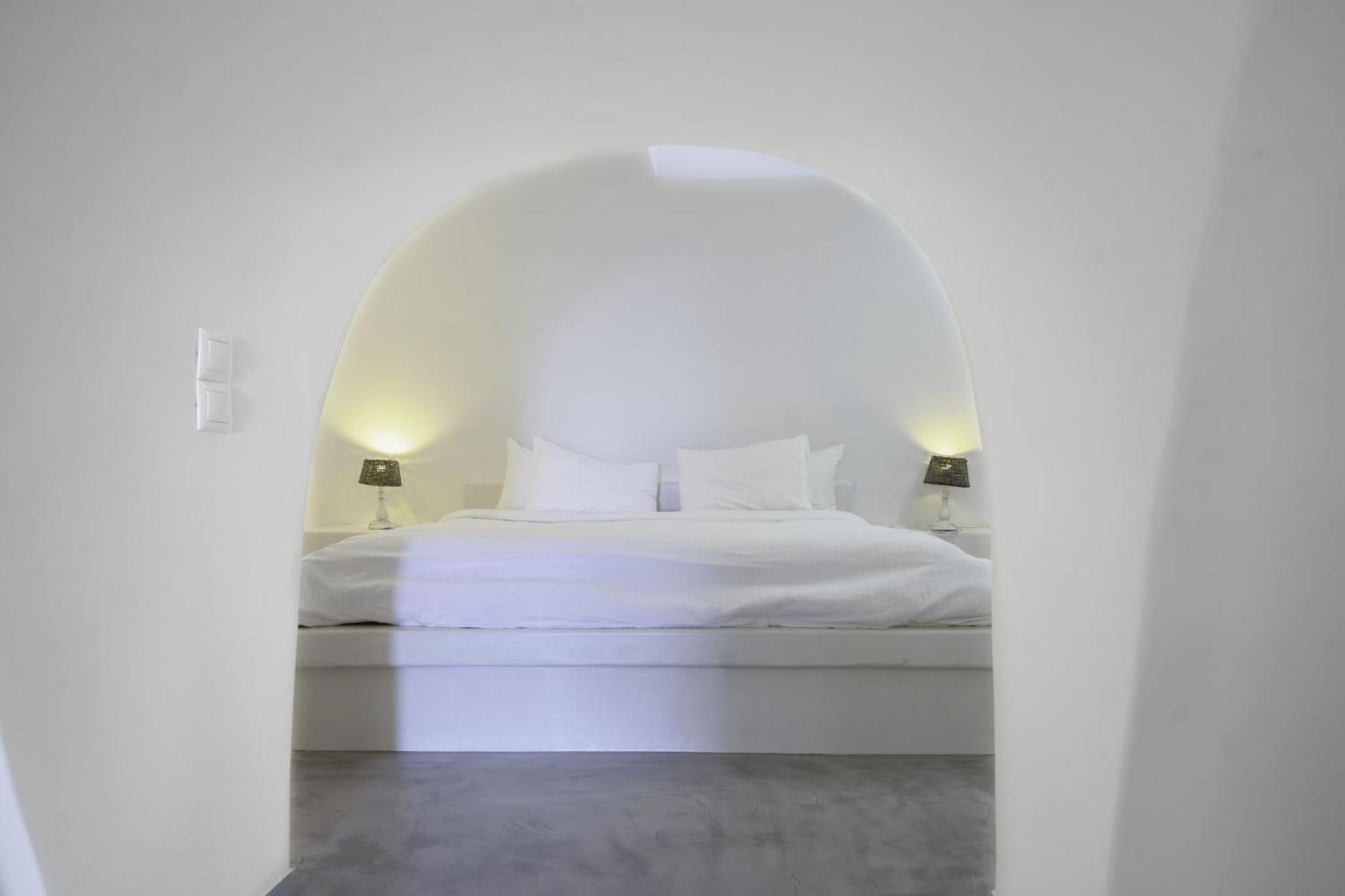 Two-Bedroom Villa - Photo 28