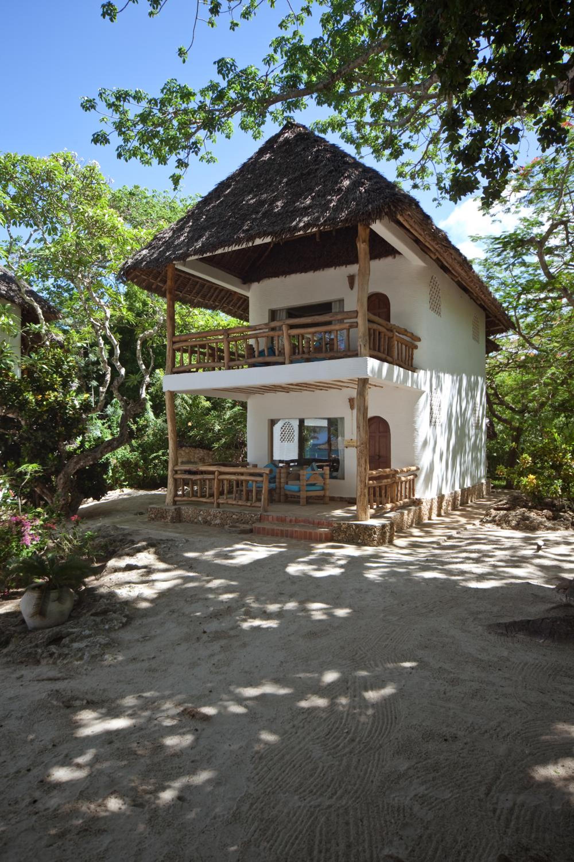 One-Bedroom Suite with Ocean View - Photo 7