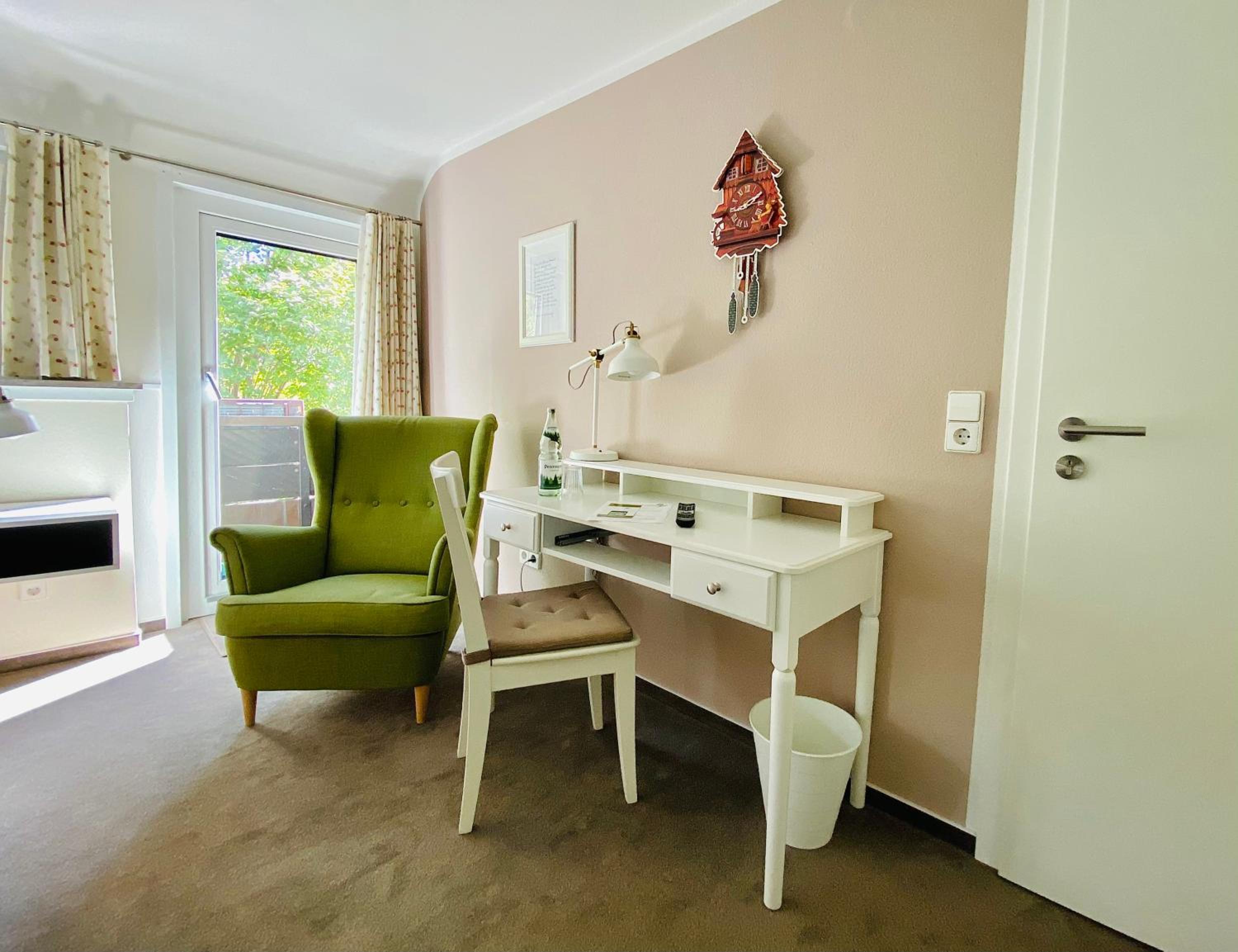 Double Room - Photo 13
