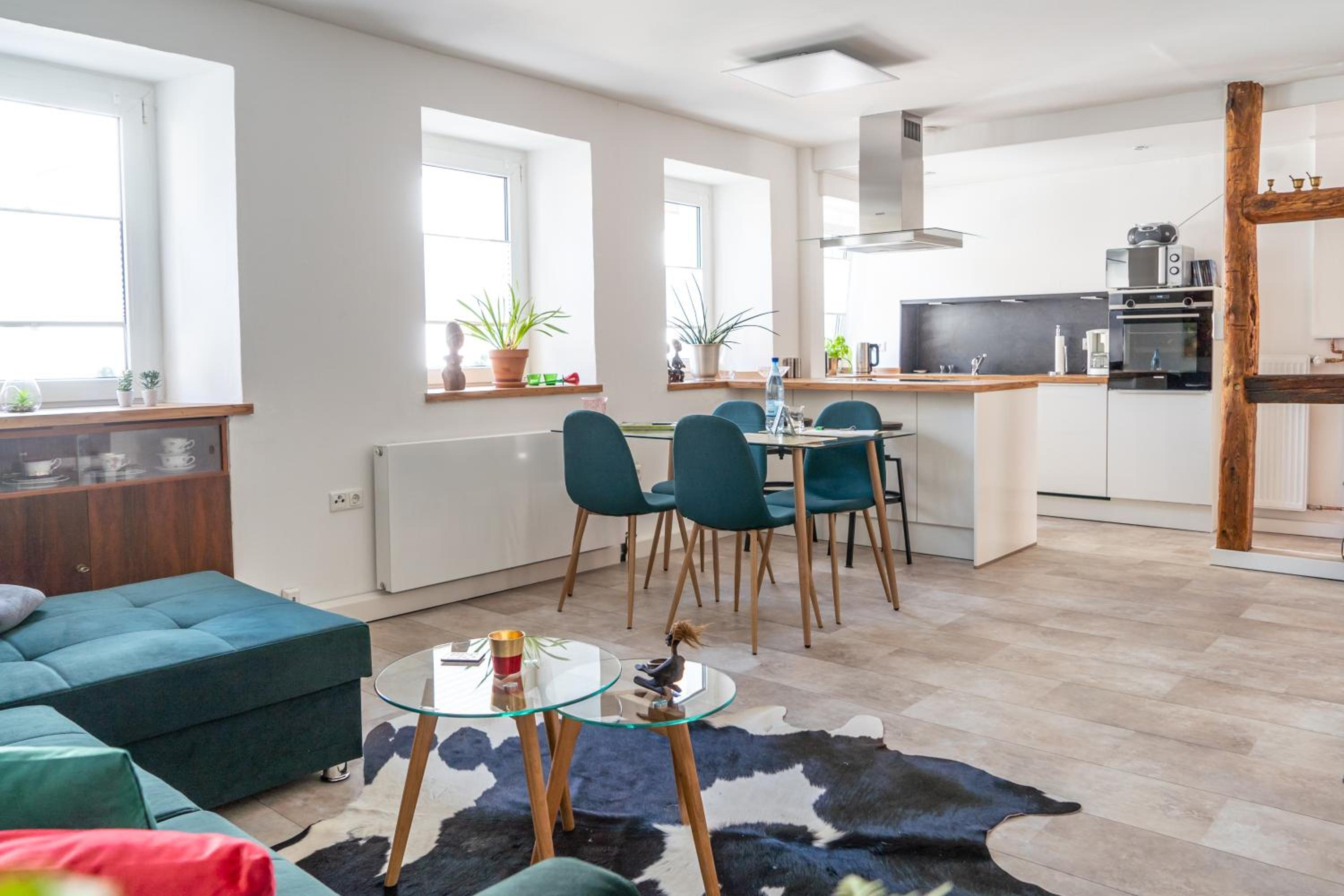 One-Bedroom Apartment - Photo 6