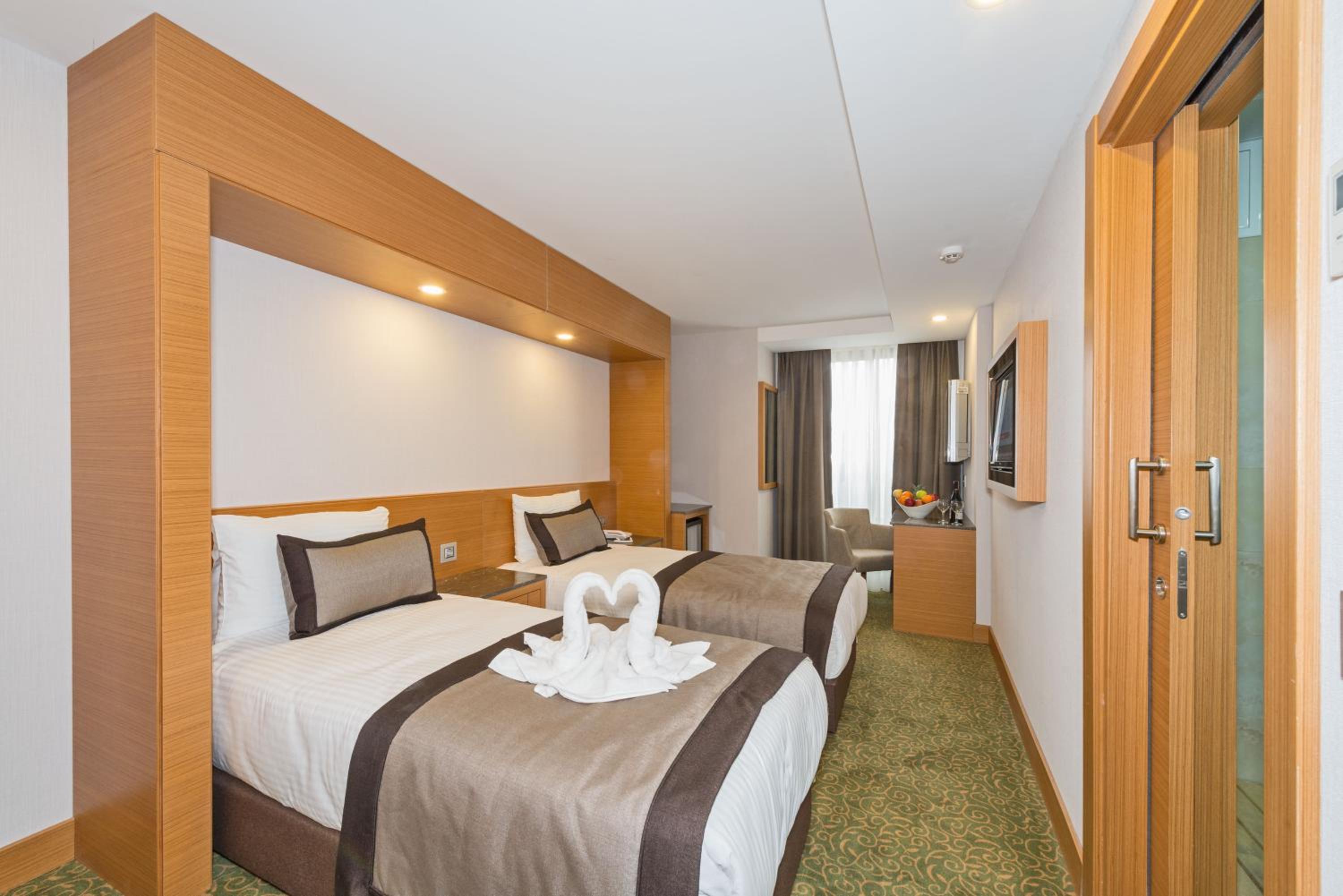 Double or Twin Room photo 2