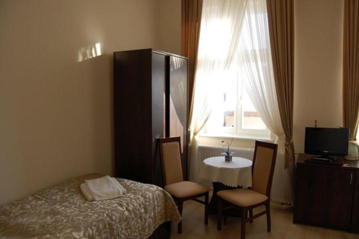 Single Room photo 1