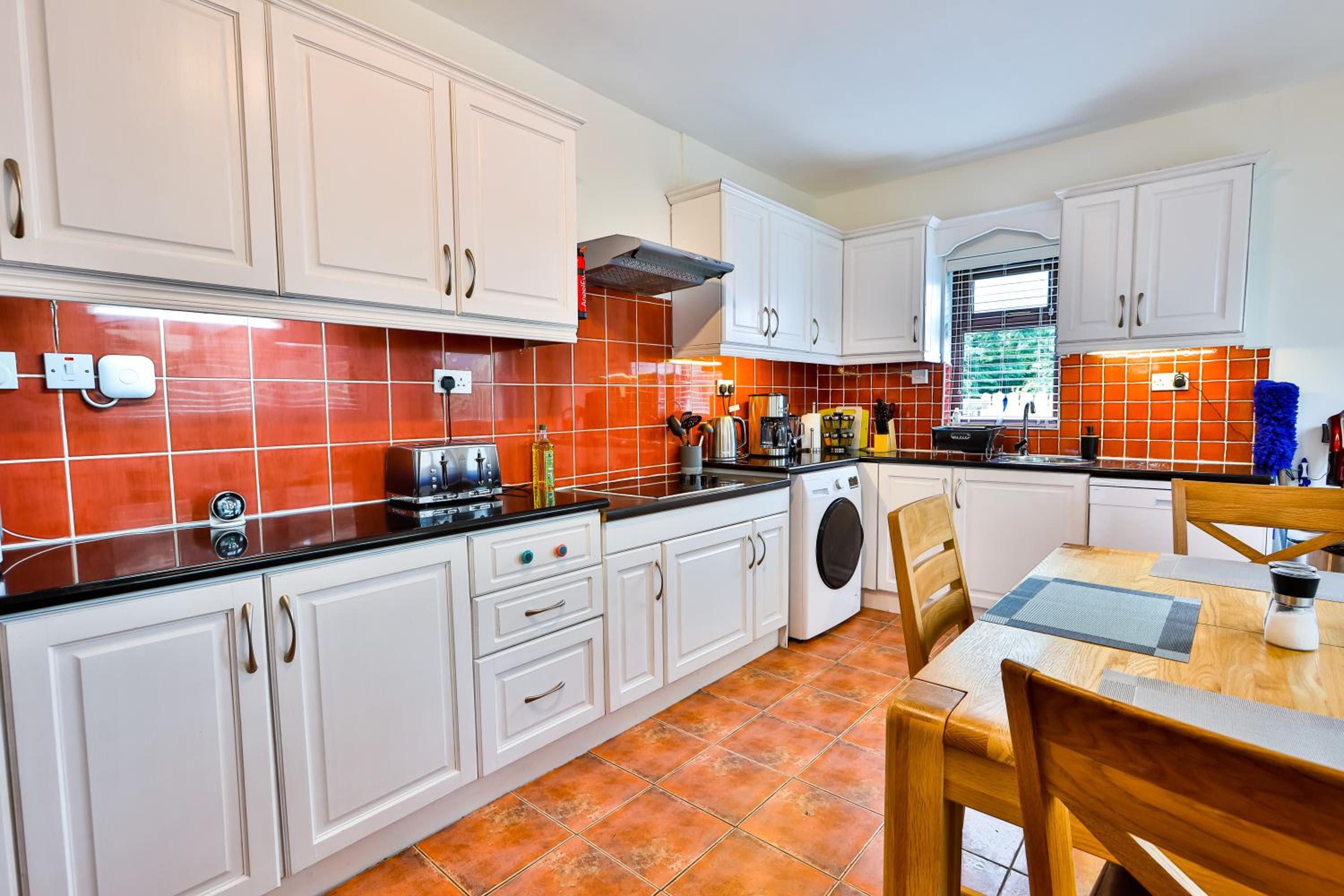Three-Bedroom House photo 3