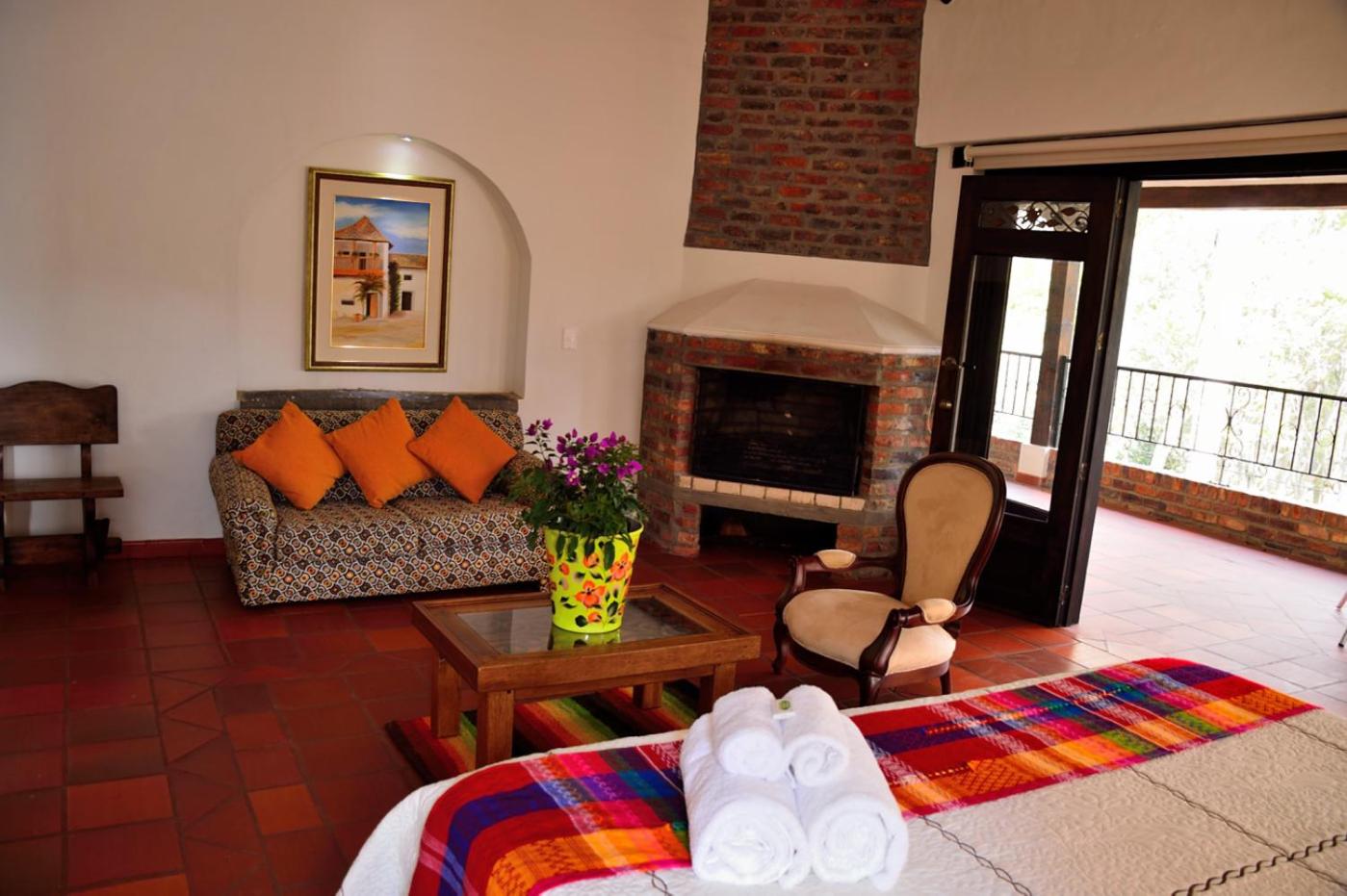 King Suite with Spa Bath photo 3