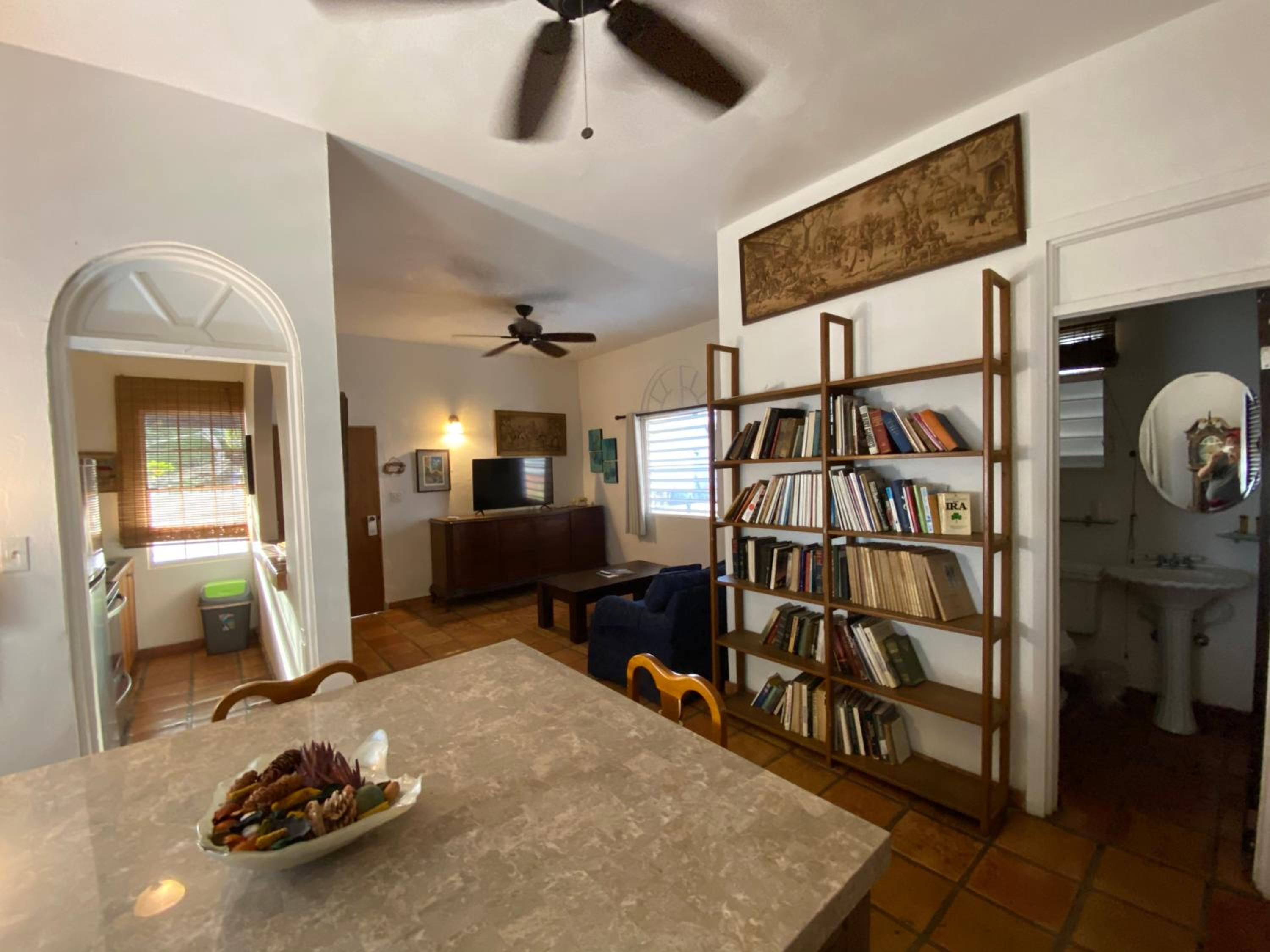 2 Bedroom Apartment Suite photo 3