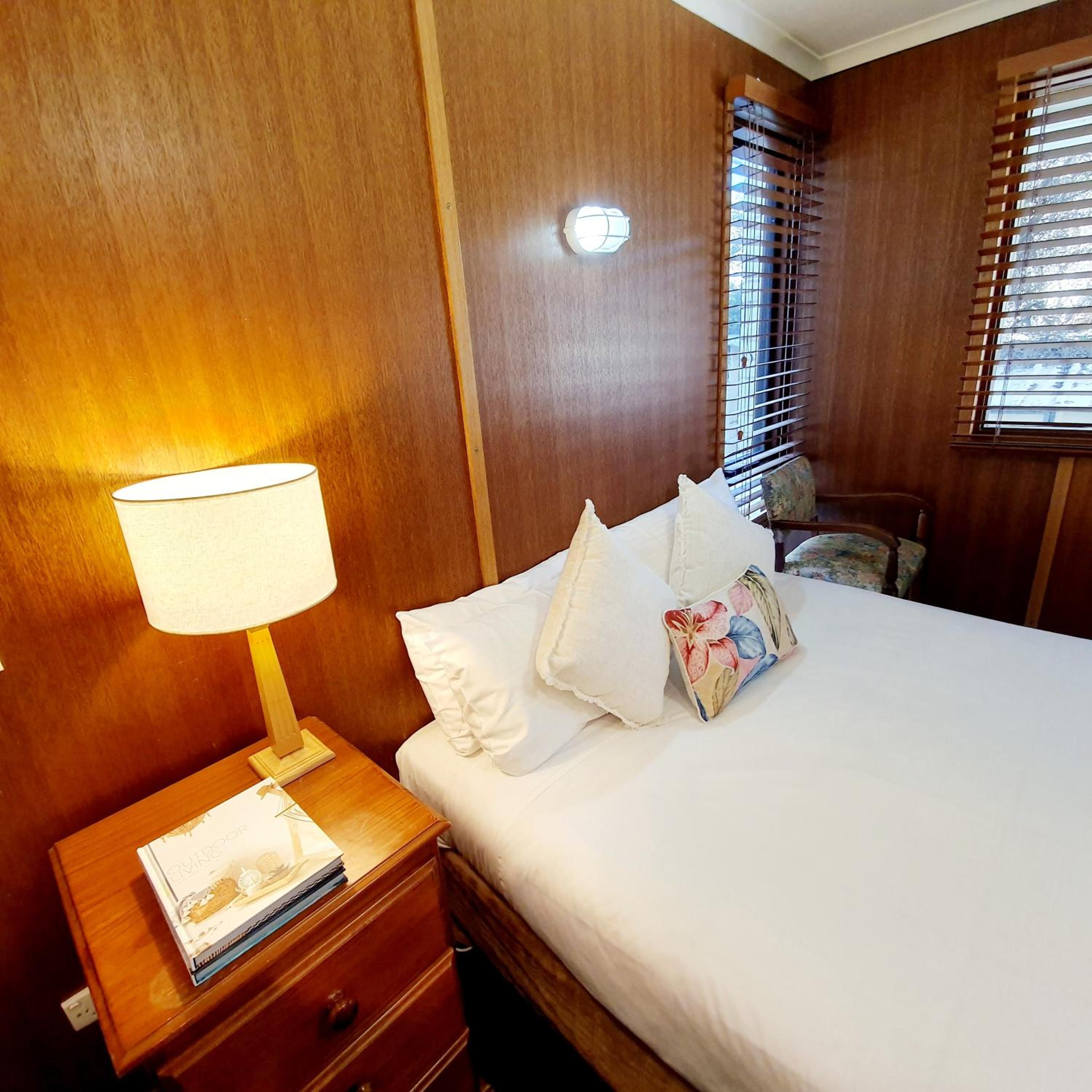 Twin Room - Photo 3