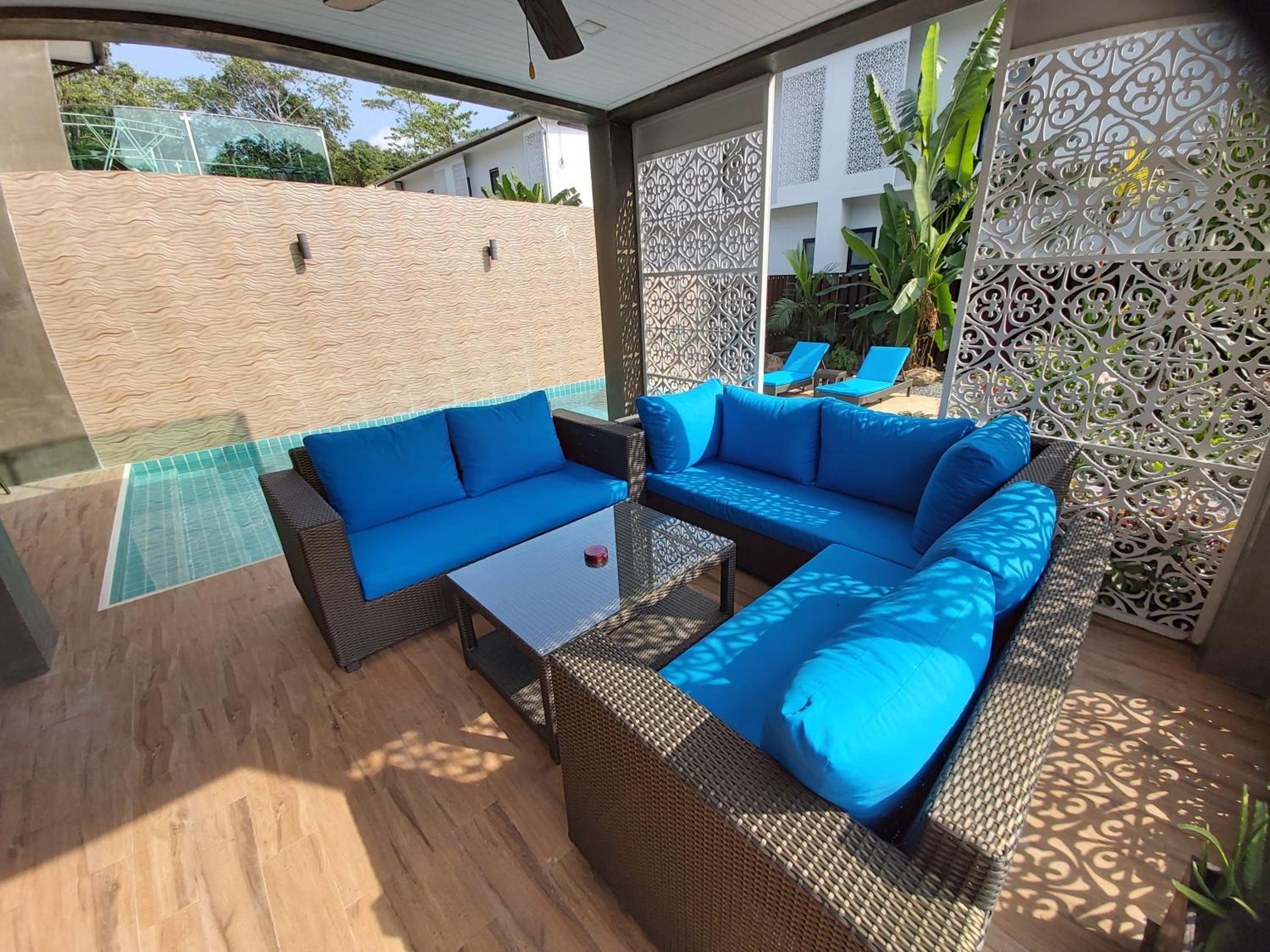 Villa with Private Pool - Photo 6
