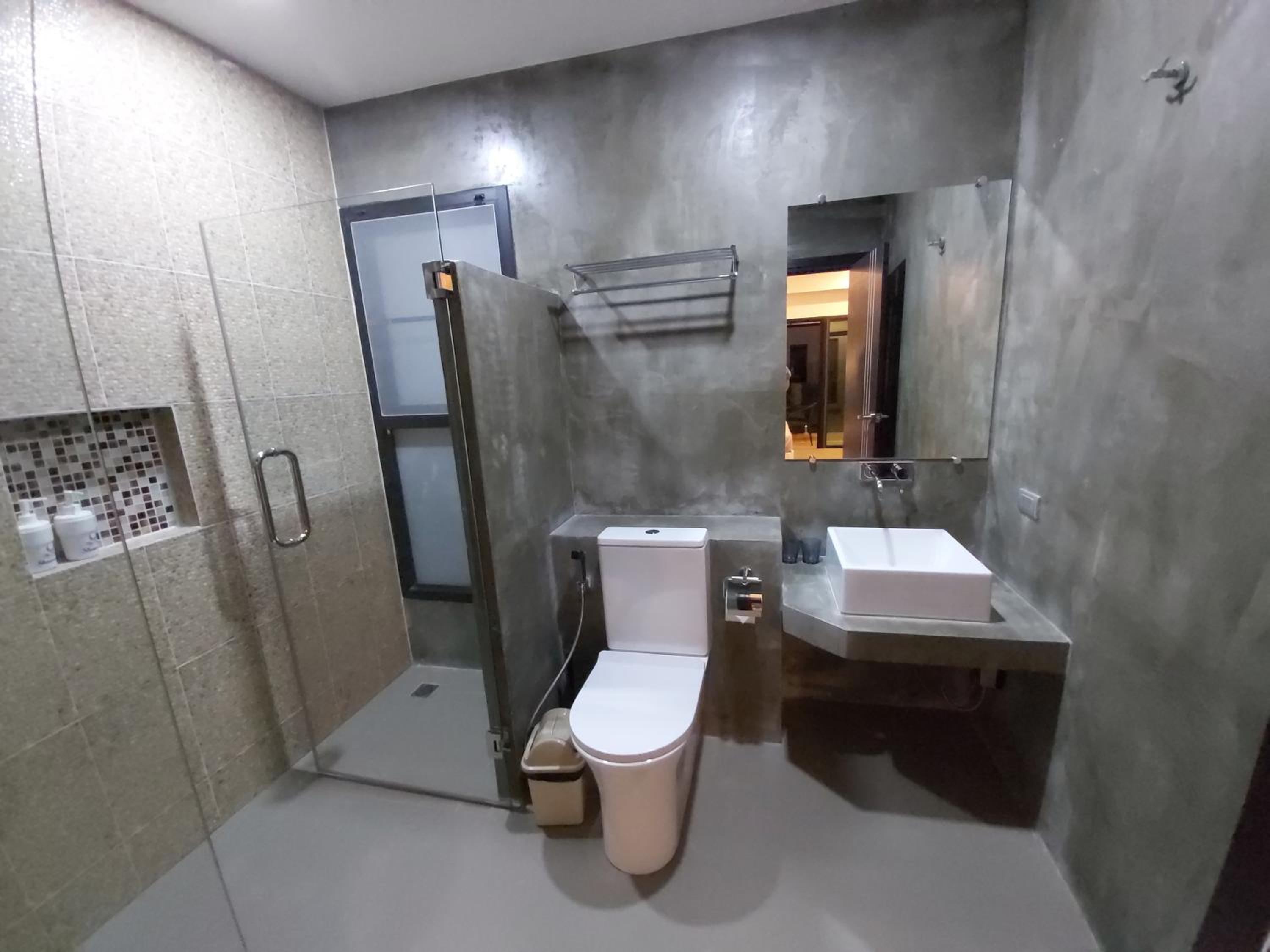 Villa with Private Pool - Photo 3