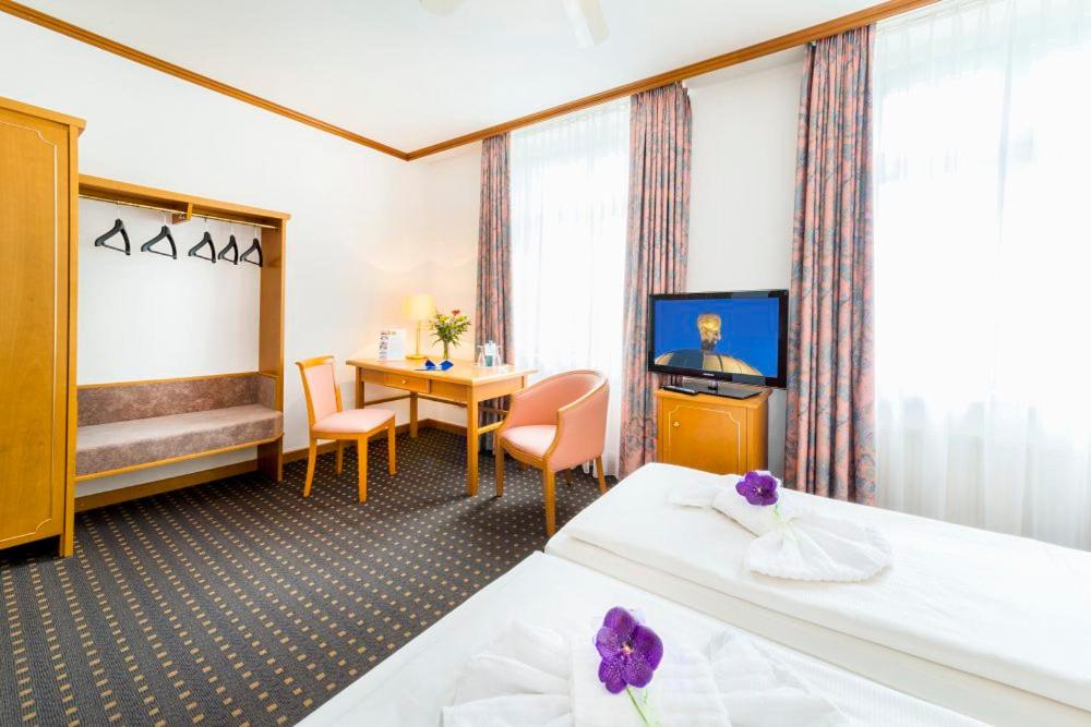 Small Double Room