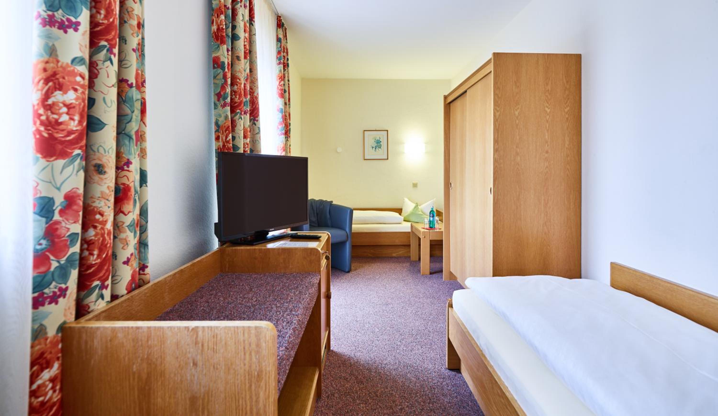 Single Room photo 3