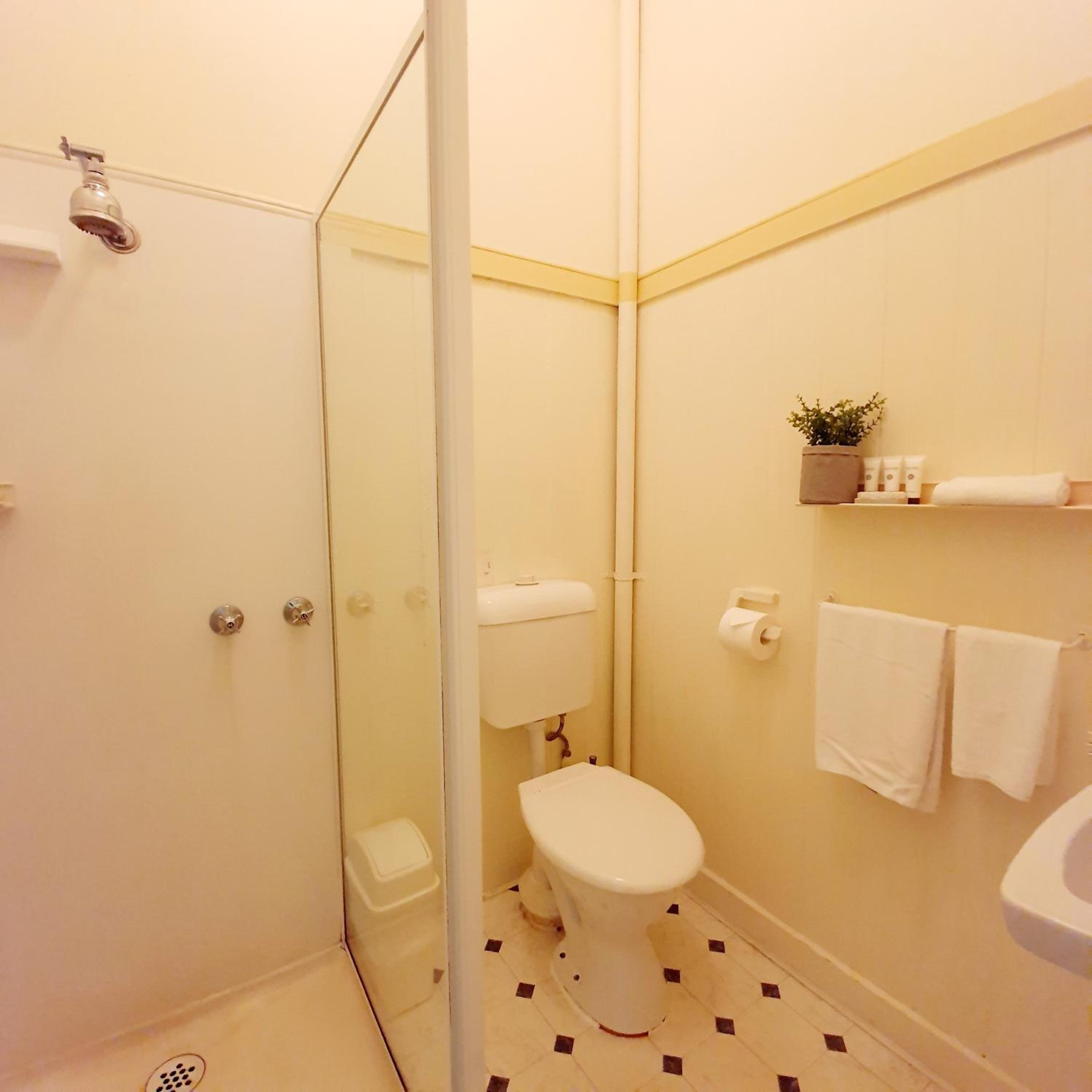 Double Room - Photo 2