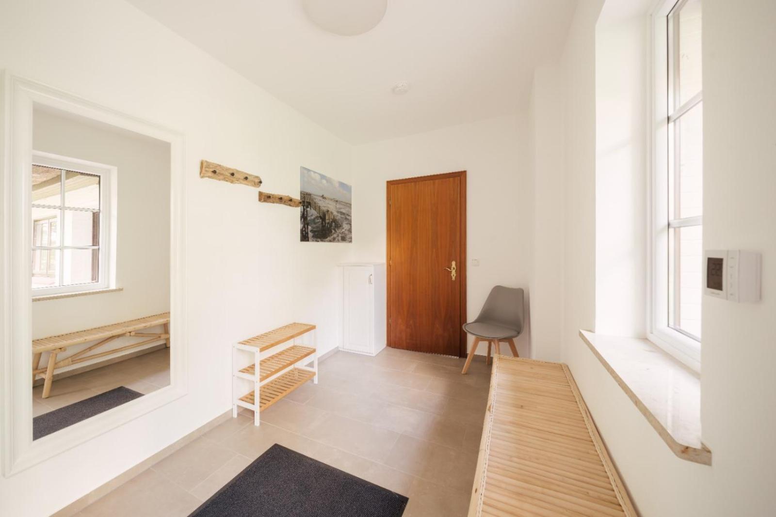 Apartment with Terrace - Photo 20