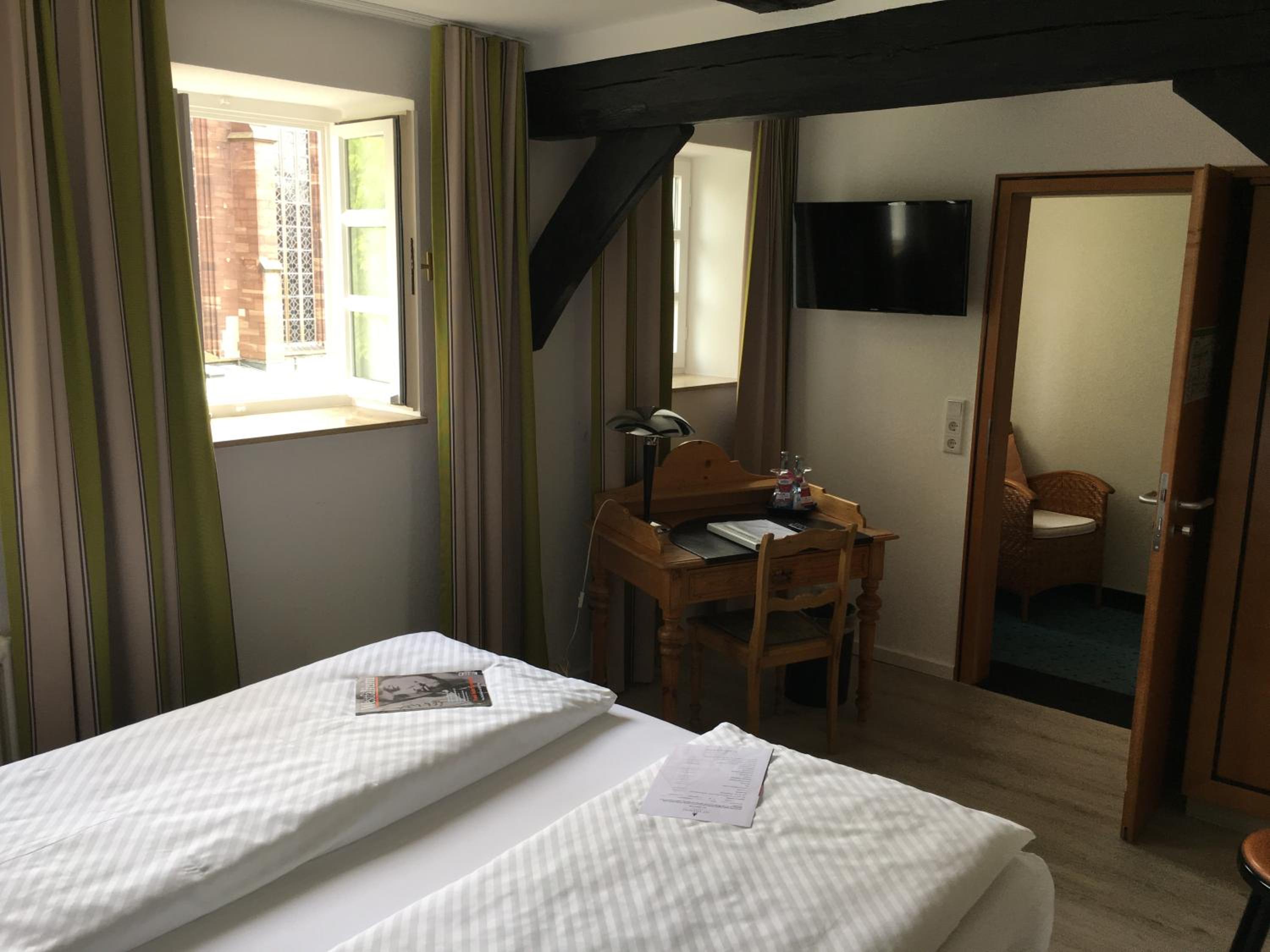 Standard Double Room photo 2