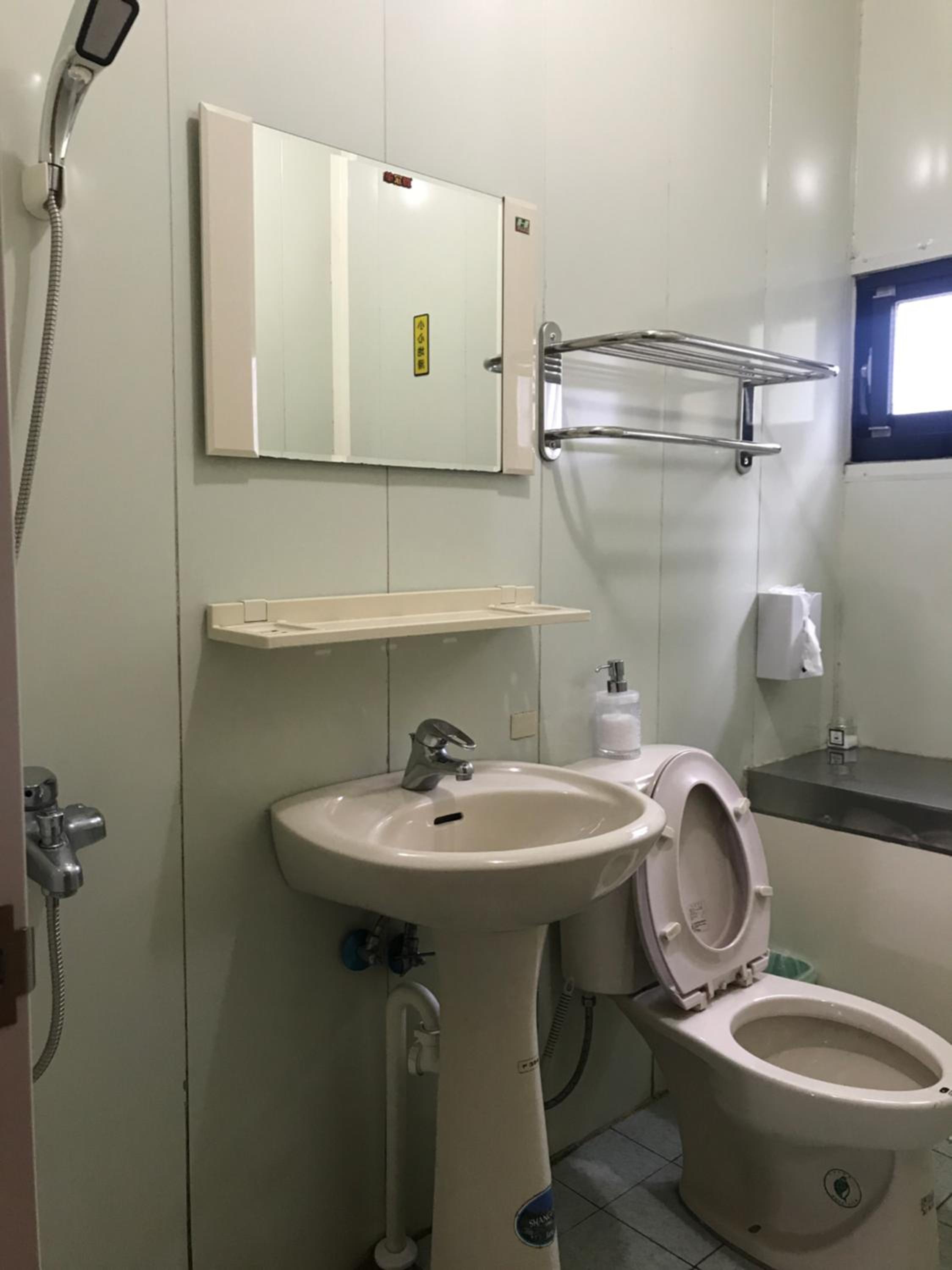Budget Double Room photo 3