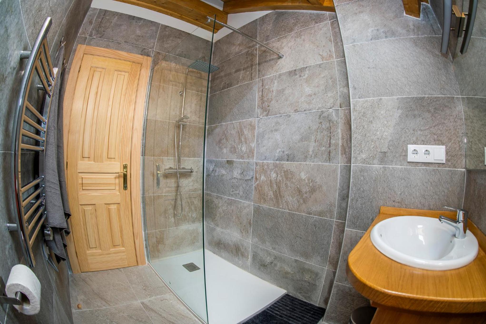 Standard Apartment - Photo 9