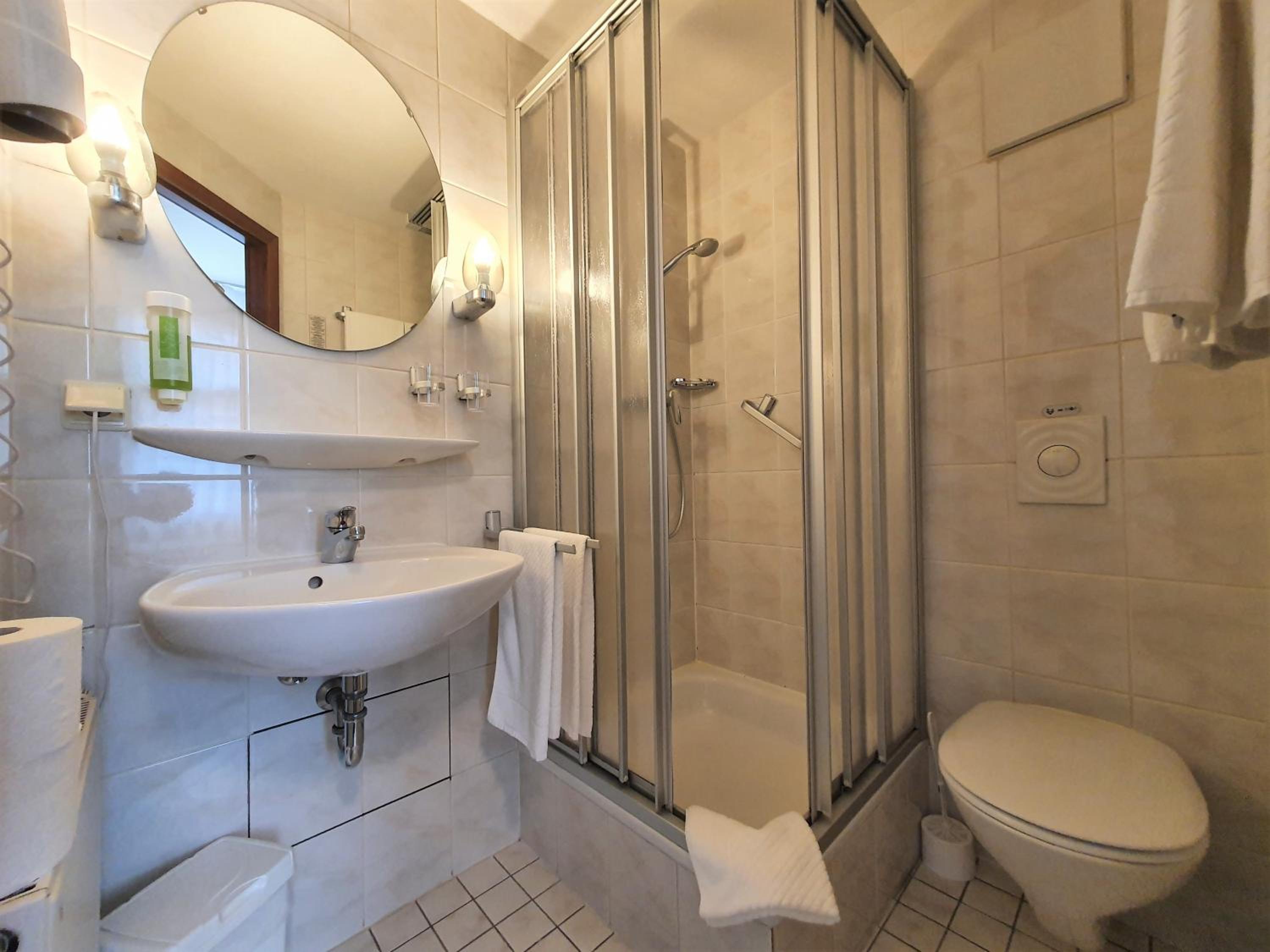 Standard Triple Room - Photo 14
