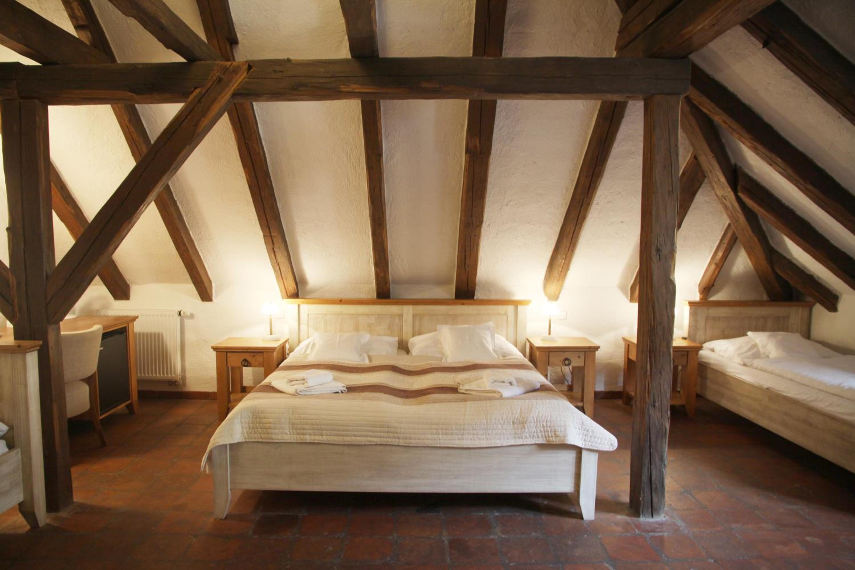 Quadruple Room - Photo 9