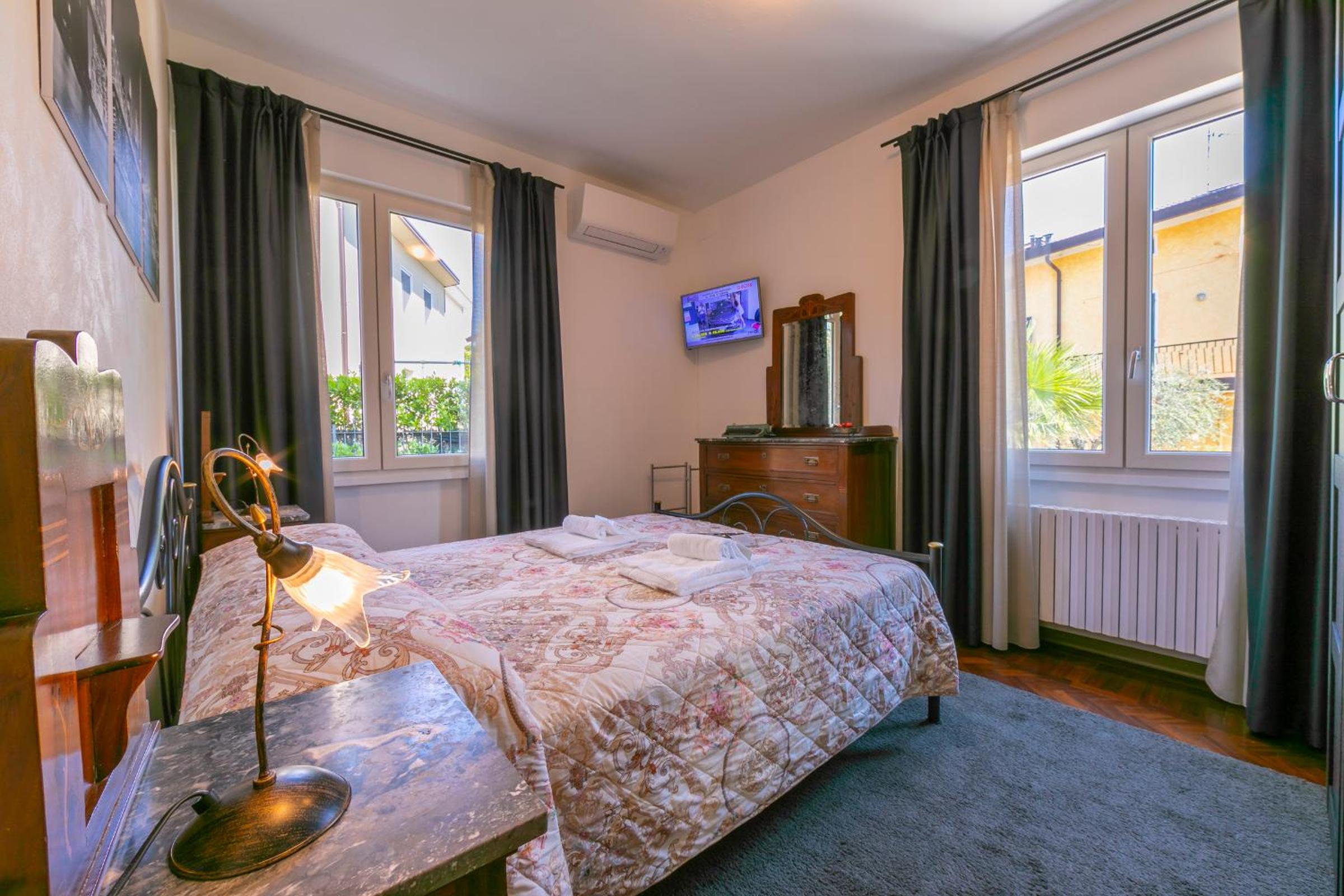 Two Bedroom Apartment with Balcony