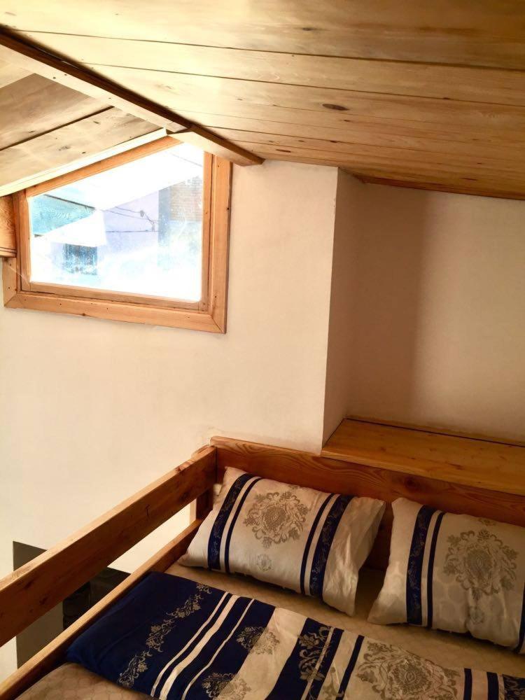 One-Bedroom Apartment - Photo 11