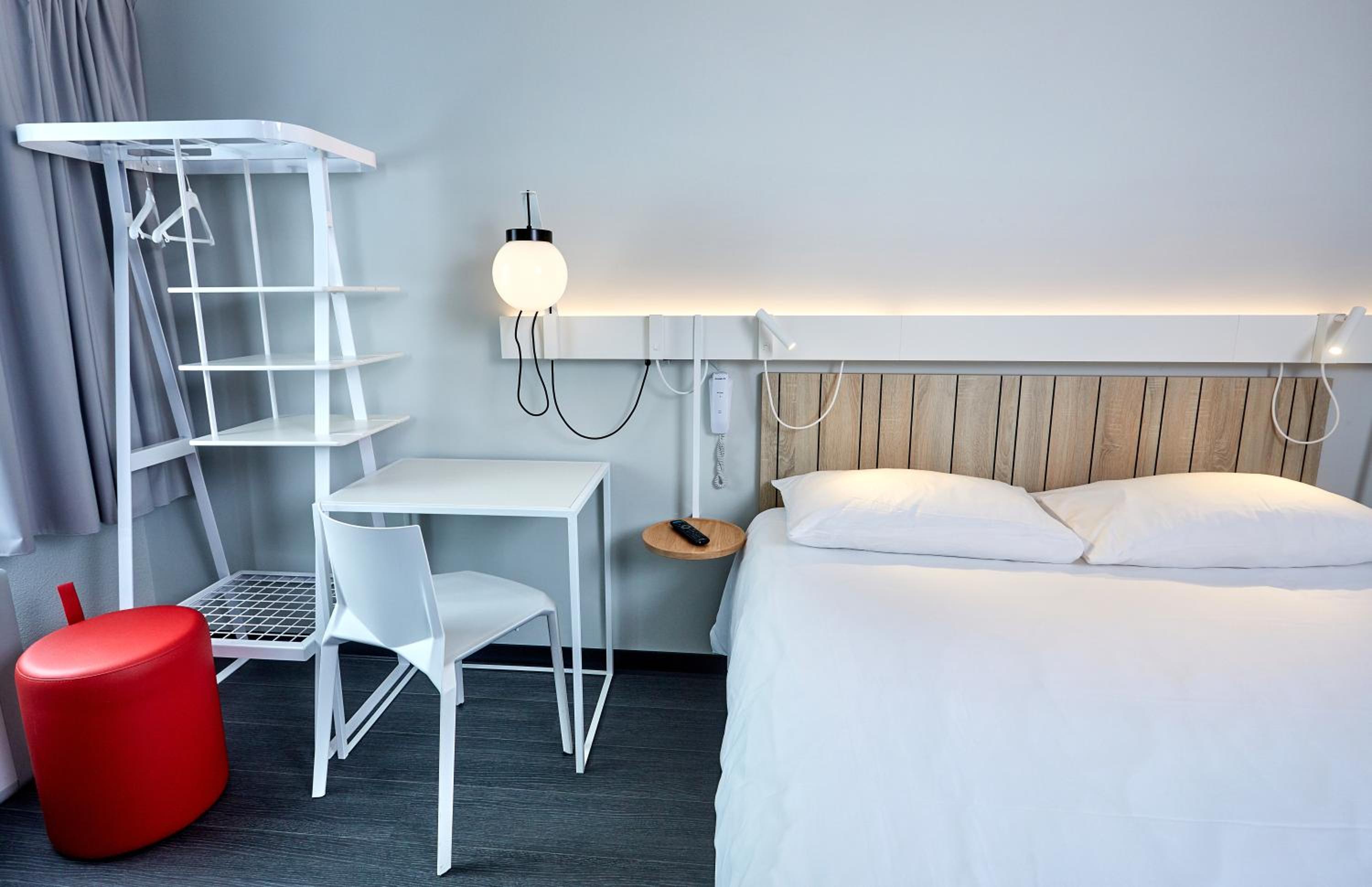 Standard Double Room - Photo 2