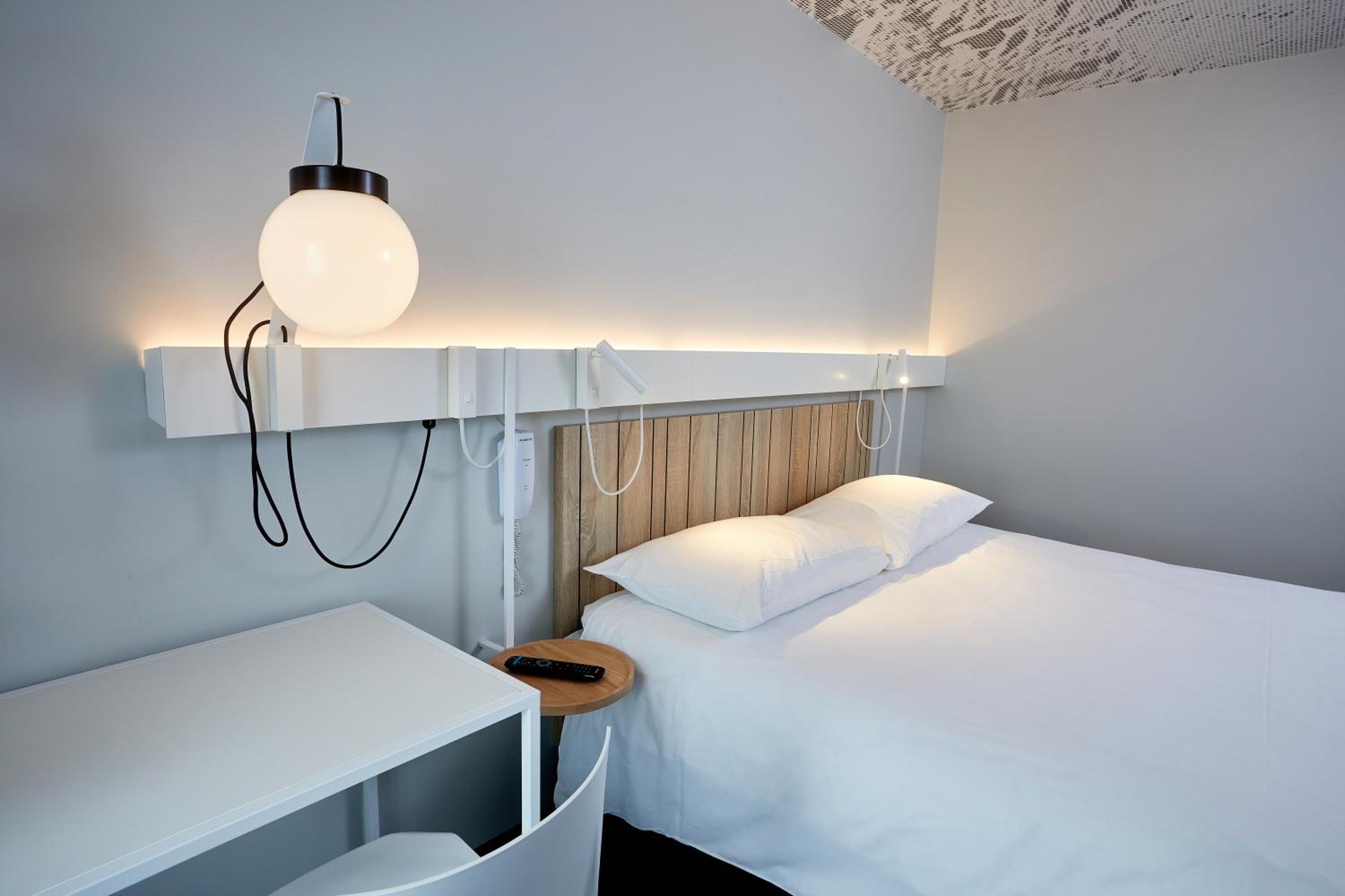 Standard Double Room - Photo 4