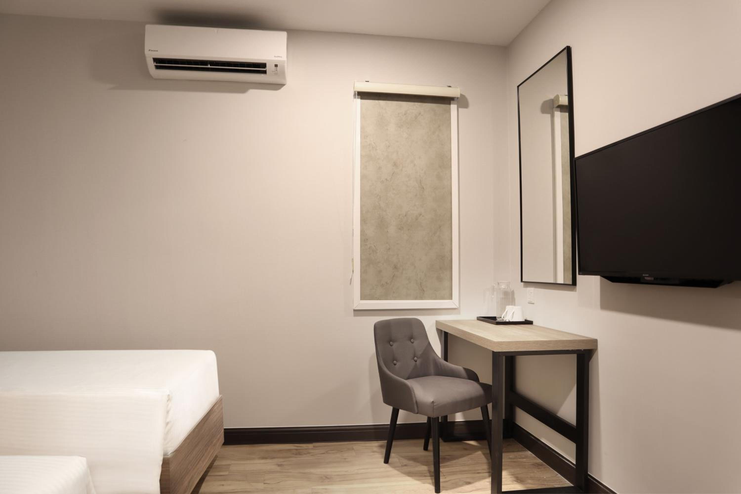 Premier Room