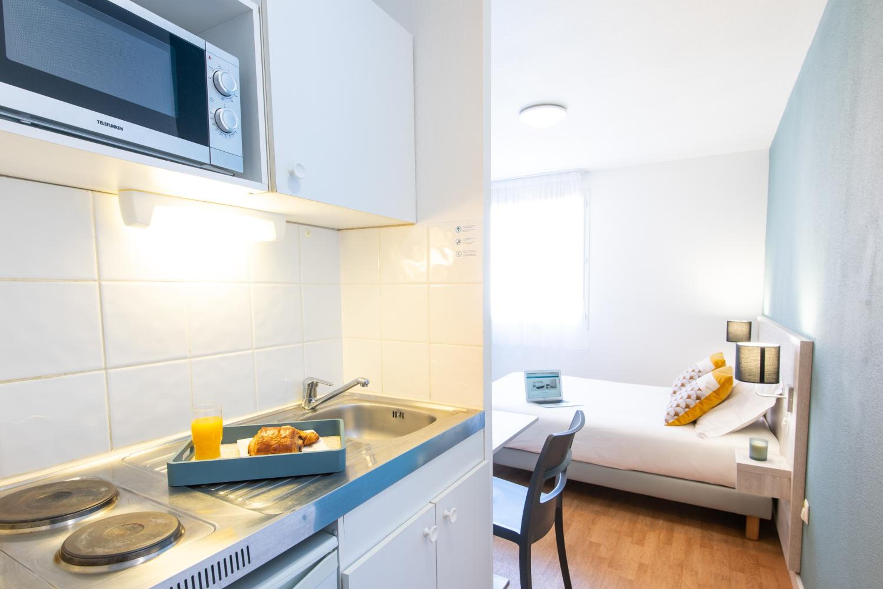 Double Room - Non Smoking photo 1
