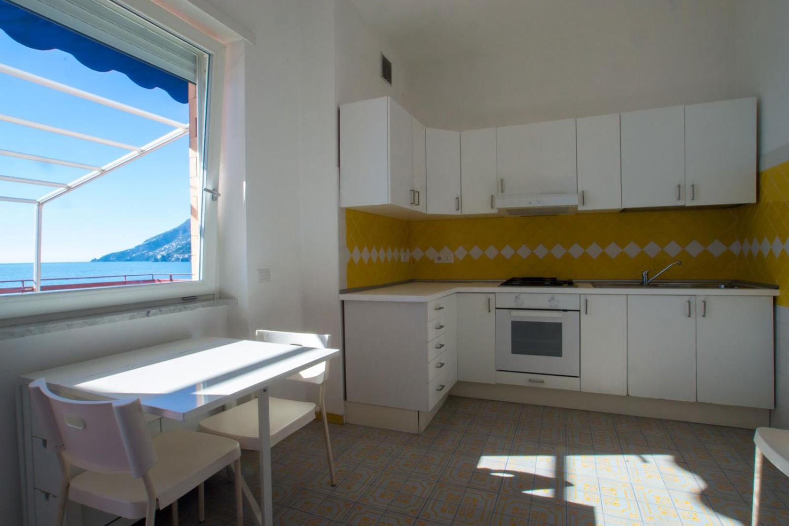 Three-Bedroom Apartment with Sea View photo 2