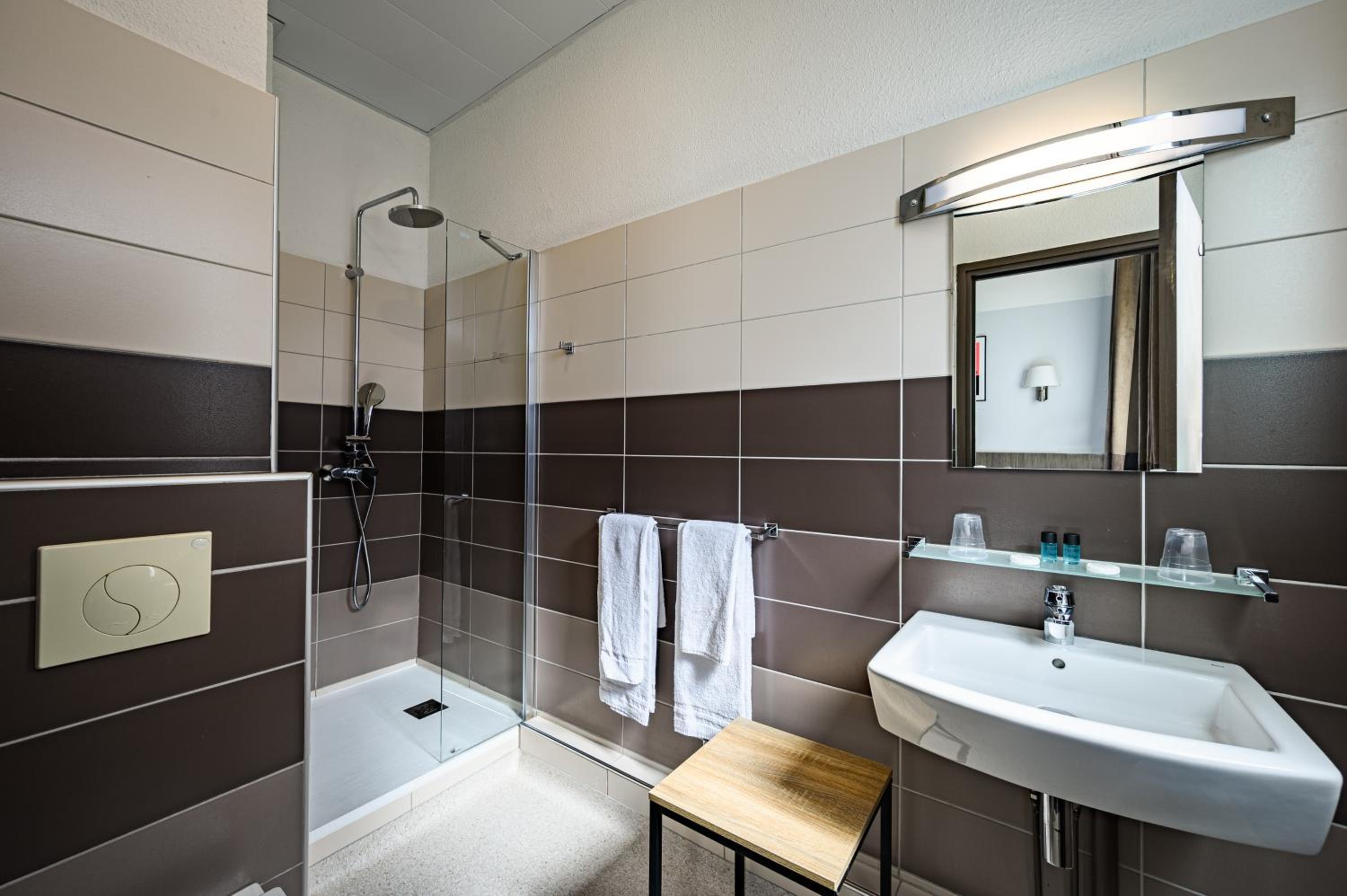 Double Room - Photo 5