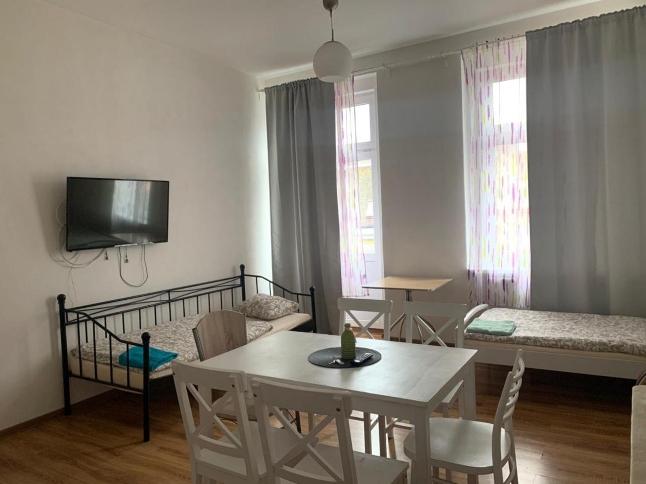 Deluxe Apartment photo 2