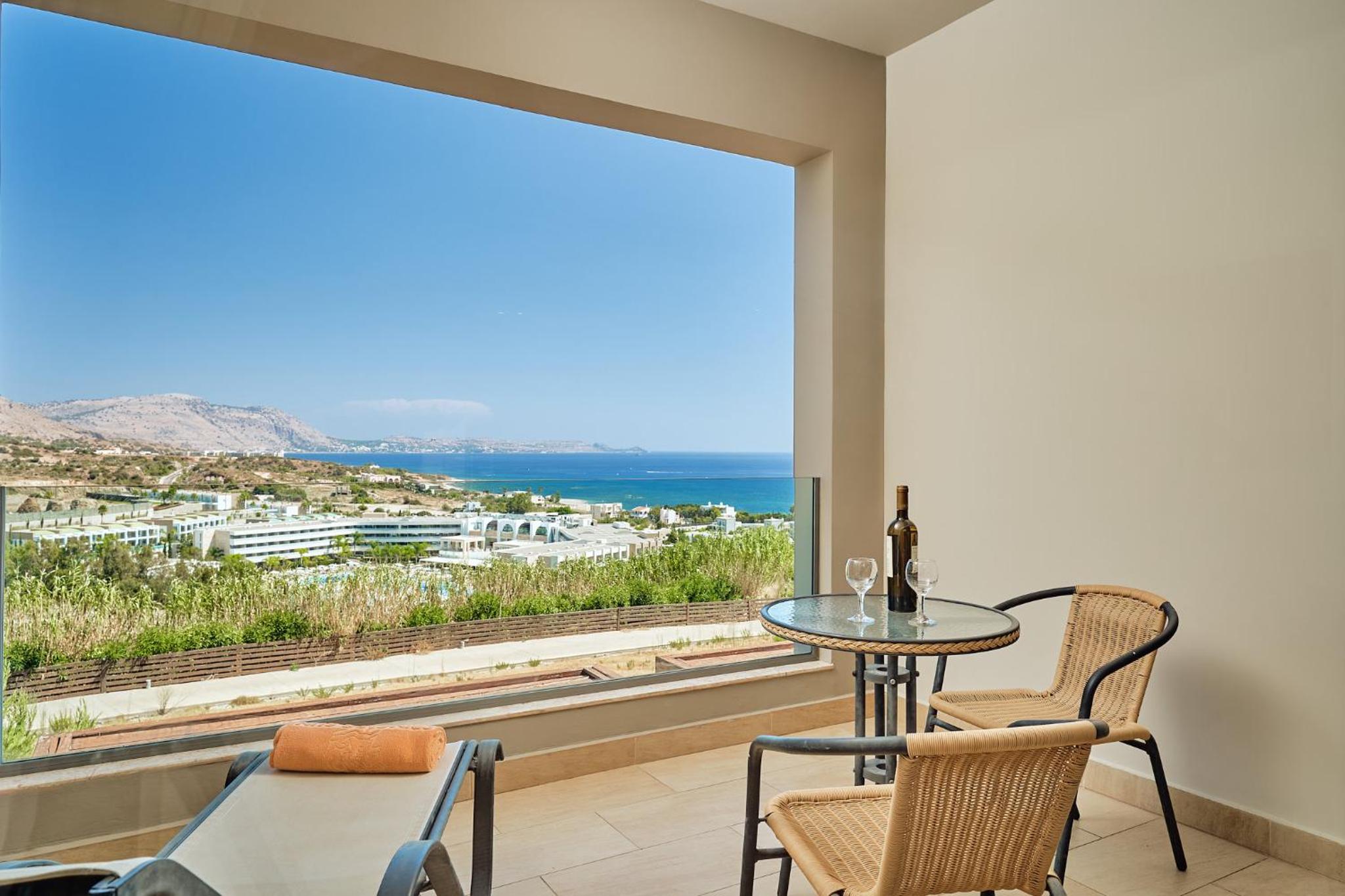 Family Room with Sea View photo 3