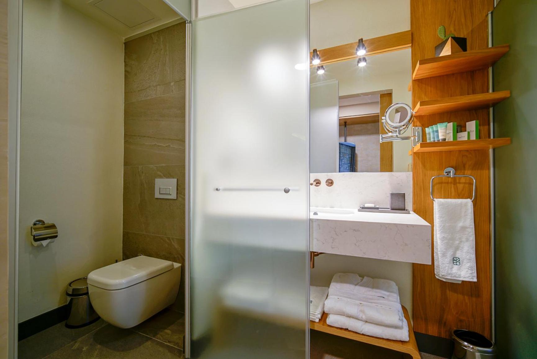 King Room with Sea View - Photo 7