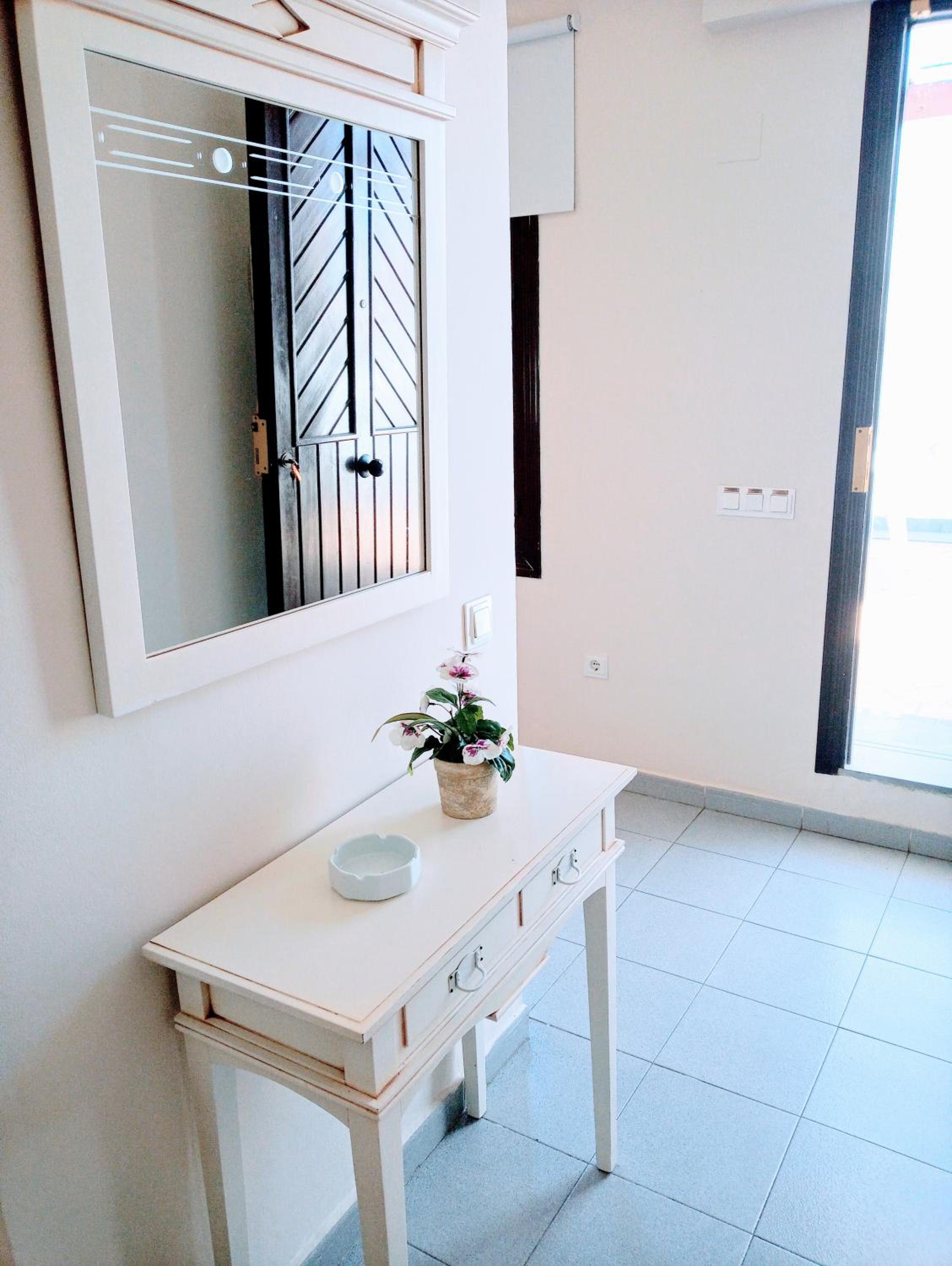 Three-Bedroom Apartment with Balcony - Photo 6